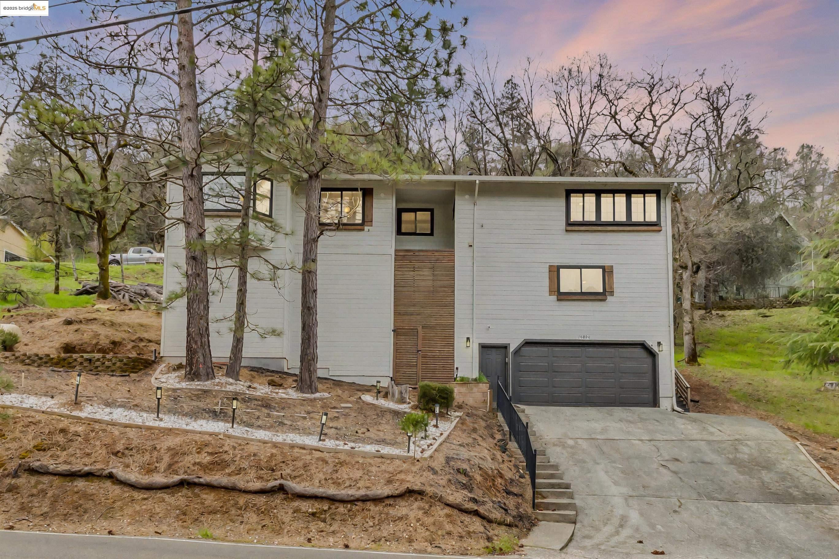 Detail Gallery Image 2 of 55 For 16806 Brewer Rd, Grass Valley,  CA 95949 - 3 Beds | 2 Baths
