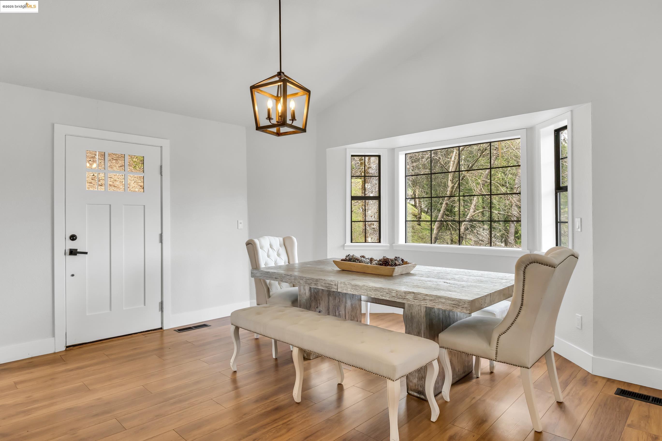 Detail Gallery Image 4 of 55 For 16806 Brewer Rd, Grass Valley,  CA 95949 - 3 Beds | 2 Baths