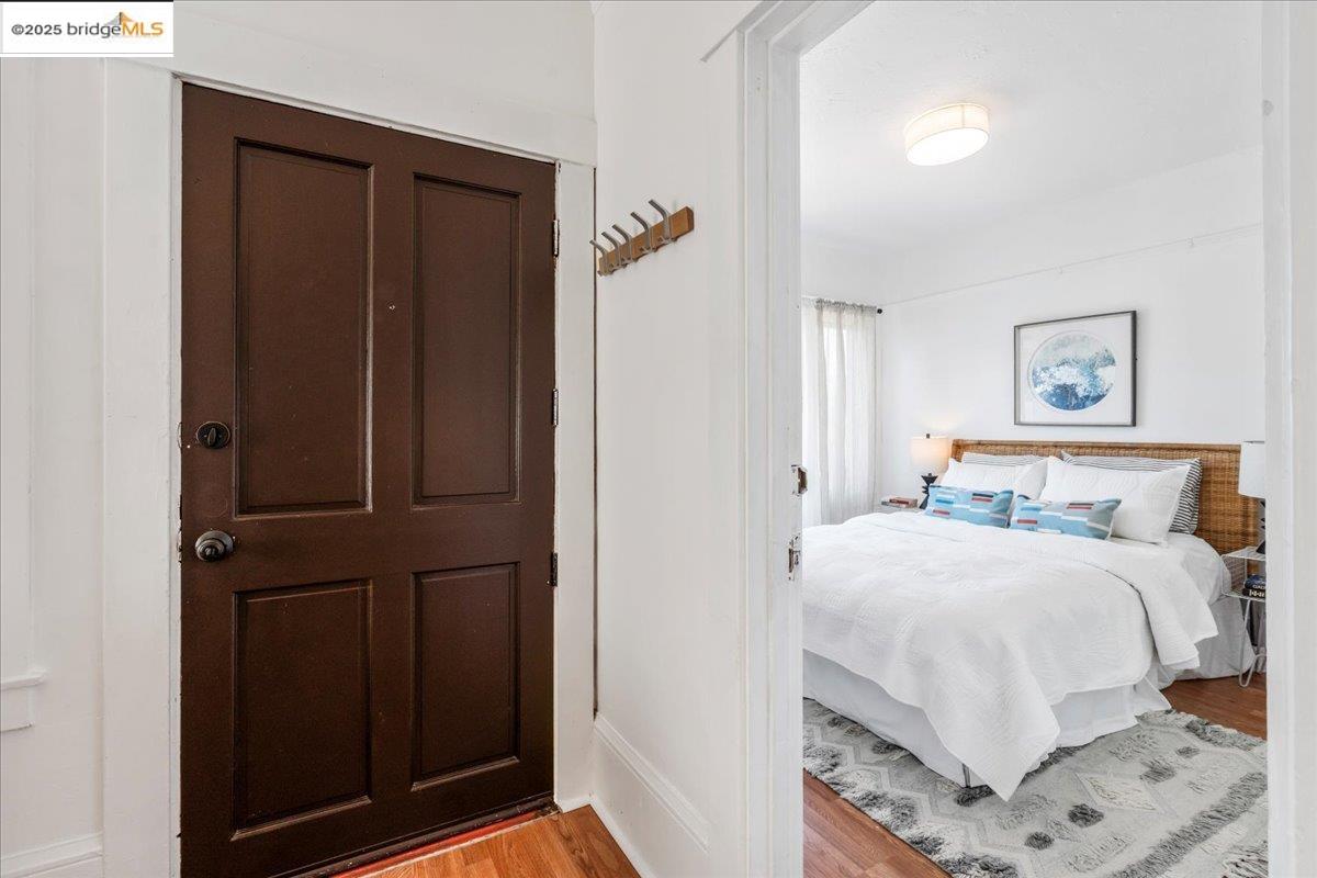Detail Gallery Image 12 of 40 For 1600 E 21st St, Oakland,  CA 94606 - 2 Beds | 1 Baths