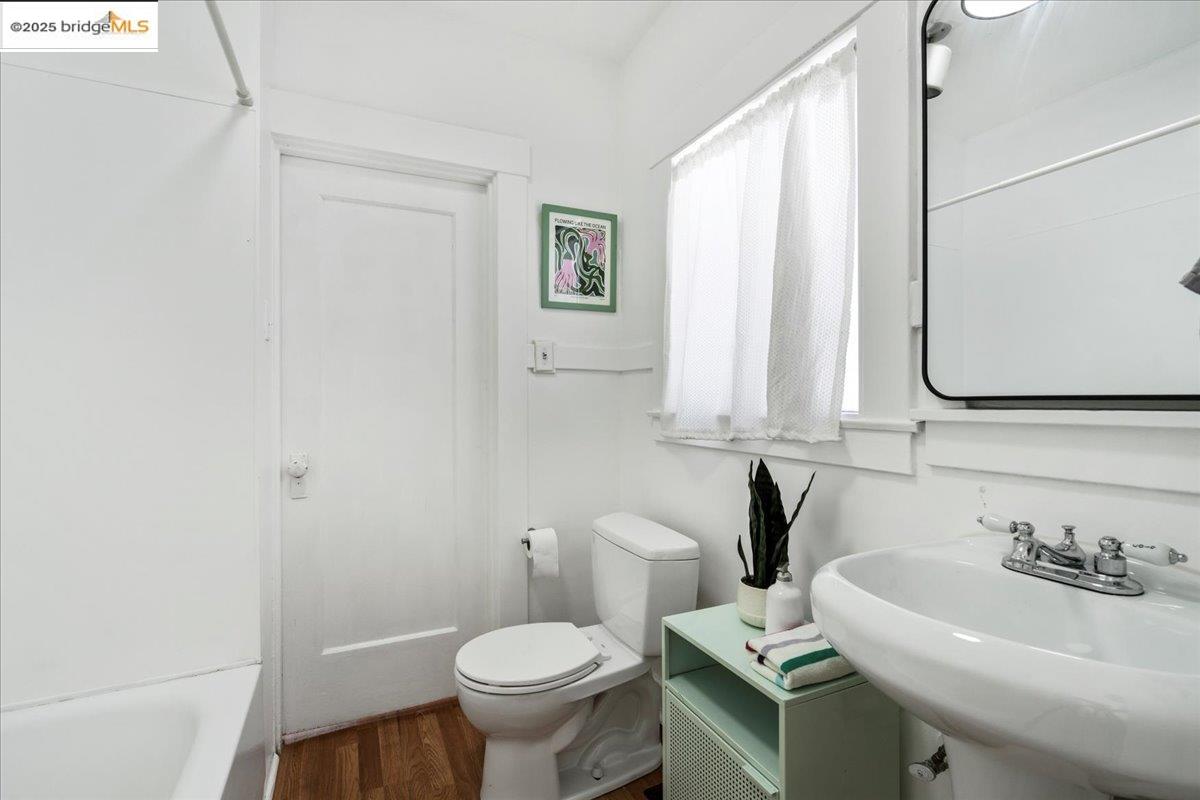 Detail Gallery Image 19 of 40 For 1600 E 21st St, Oakland,  CA 94606 - 2 Beds | 1 Baths