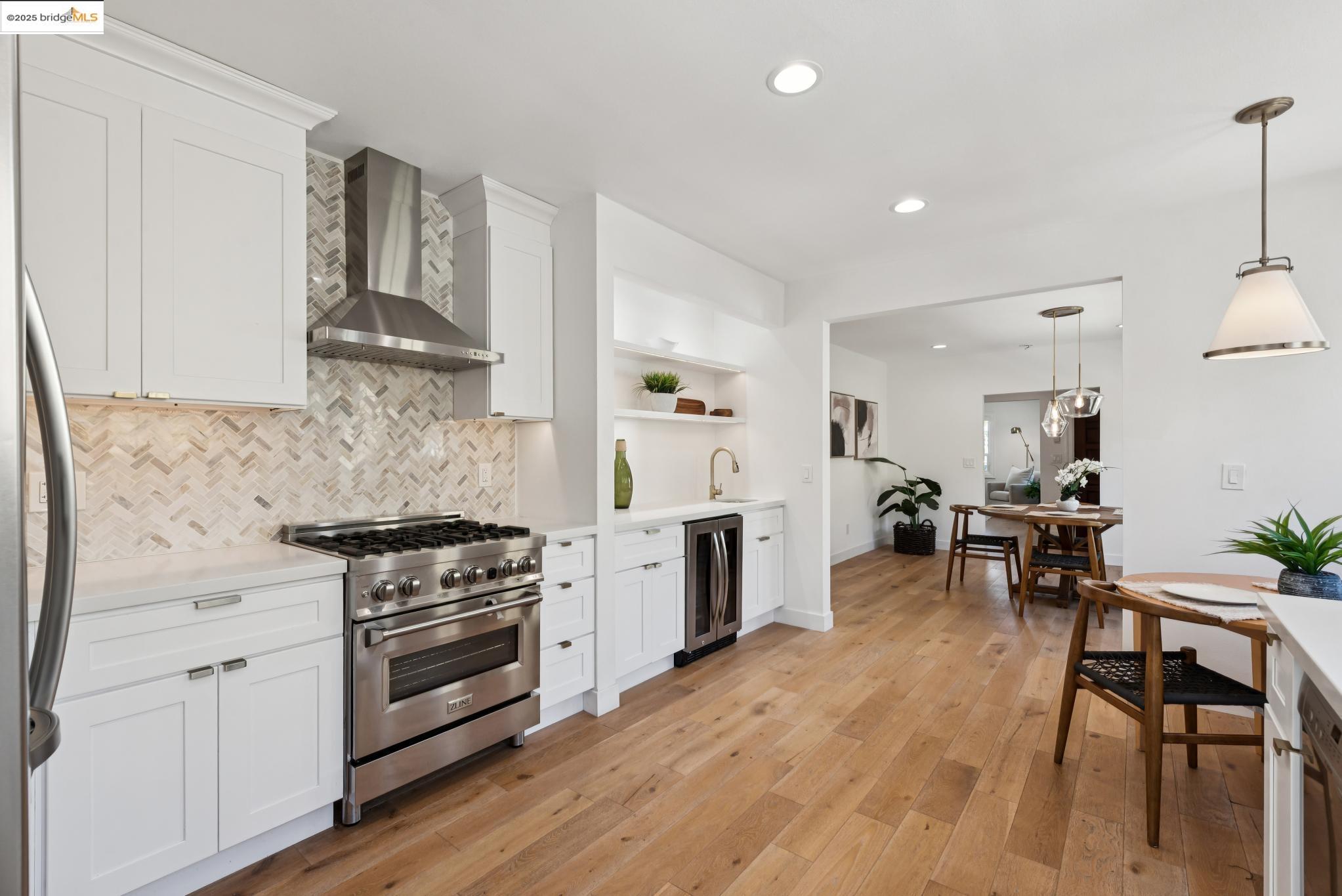 Detail Gallery Image 22 of 54 For 3020 55th Ave, Oakland,  CA 94605 - 3 Beds | 2 Baths