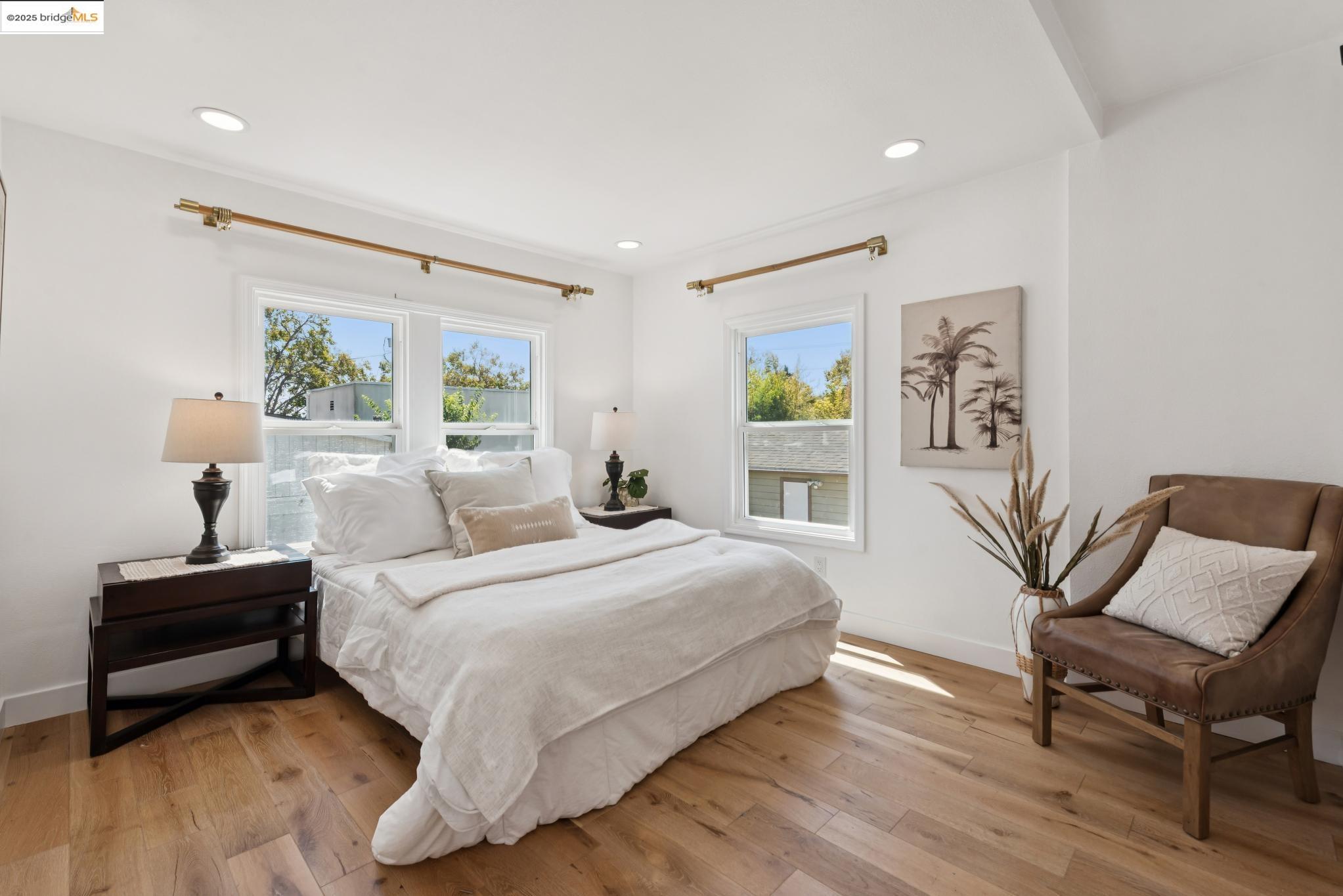 Detail Gallery Image 27 of 54 For 3020 55th Ave, Oakland,  CA 94605 - 3 Beds | 2 Baths