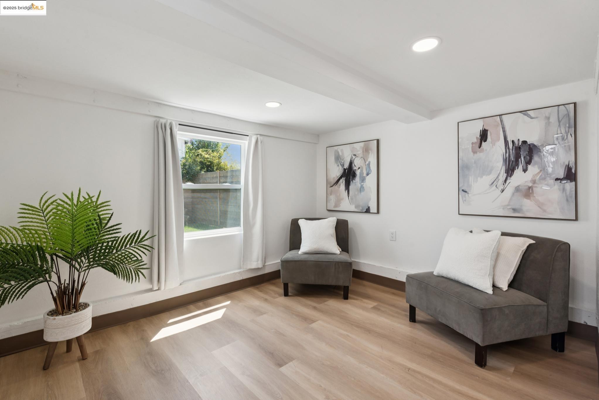 Detail Gallery Image 41 of 54 For 3020 55th Ave, Oakland,  CA 94605 - 3 Beds | 2 Baths