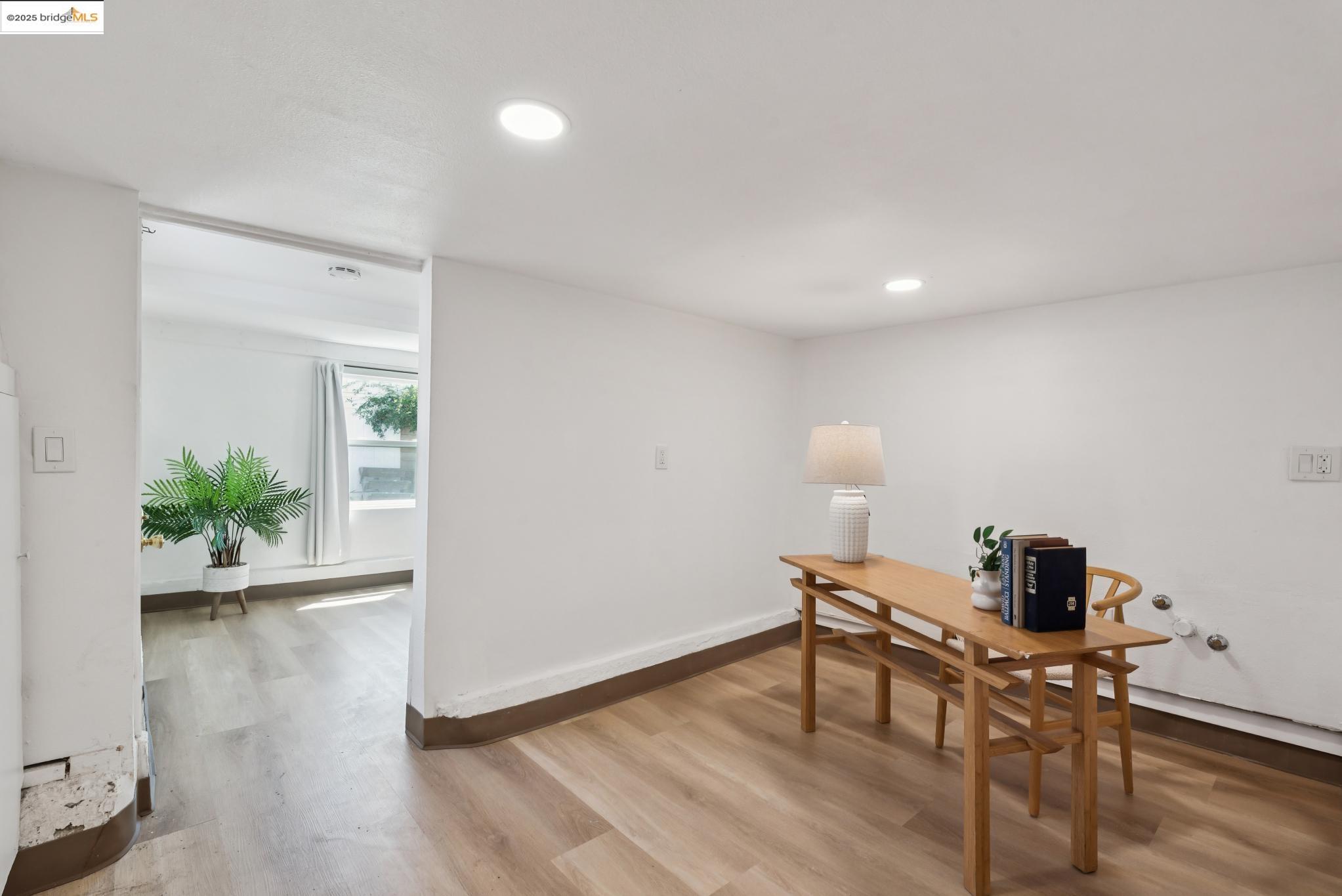 Detail Gallery Image 44 of 54 For 3020 55th Ave, Oakland,  CA 94605 - 3 Beds | 2 Baths