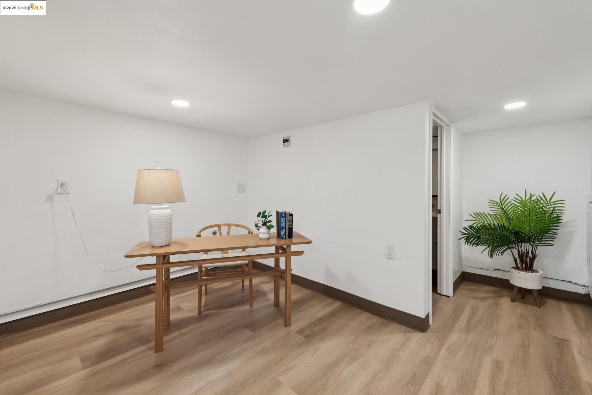 Detail Gallery Image 45 of 54 For 3020 55th Ave, Oakland,  CA 94605 - 3 Beds | 2 Baths