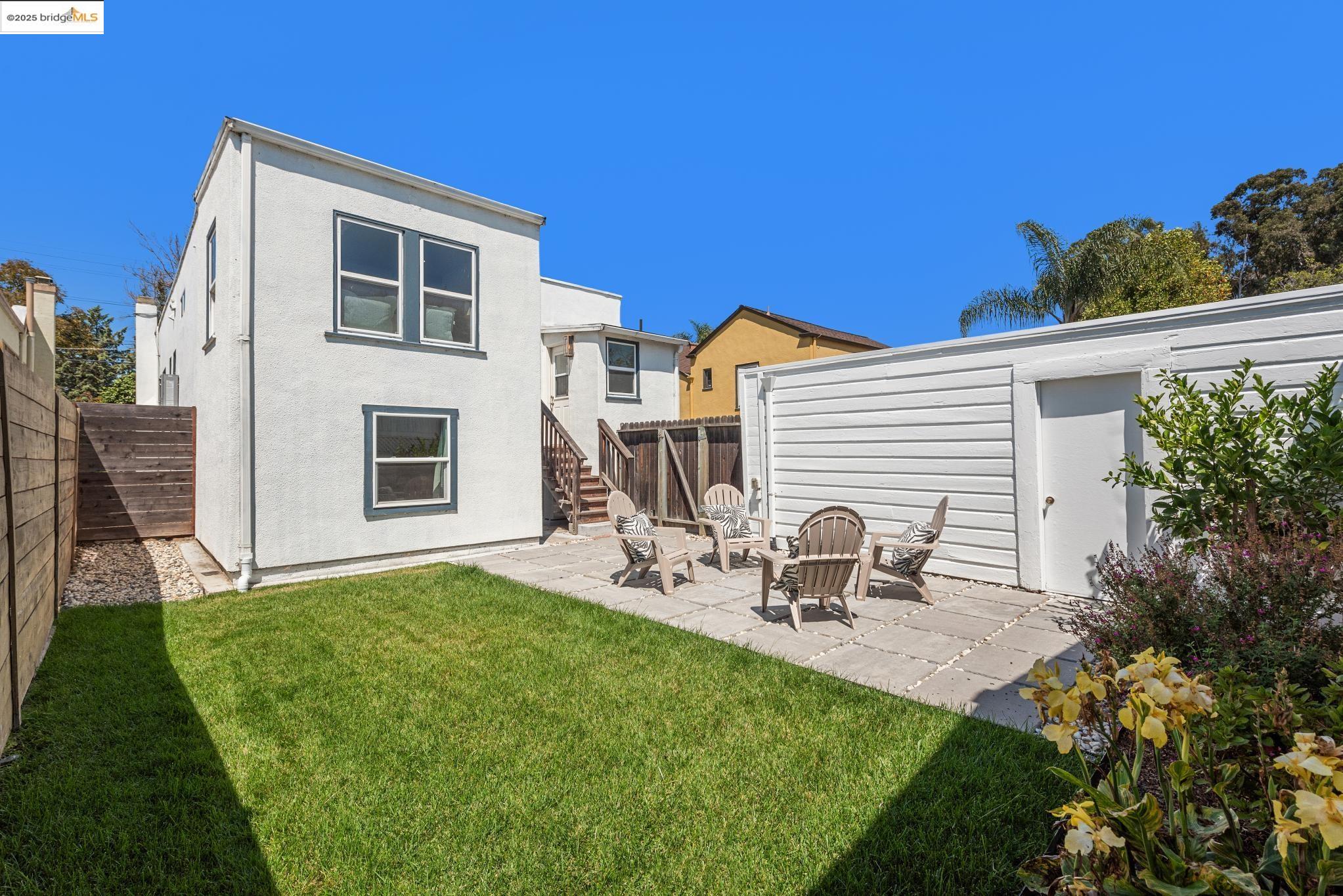 Detail Gallery Image 50 of 54 For 3020 55th Ave, Oakland,  CA 94605 - 3 Beds | 2 Baths