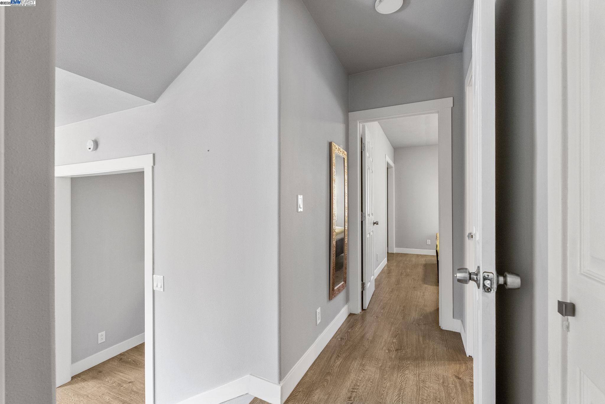 Detail Gallery Image 15 of 41 For 25910 Westview Way, Hayward,  CA 94542 - 2 Beds | 1 Baths