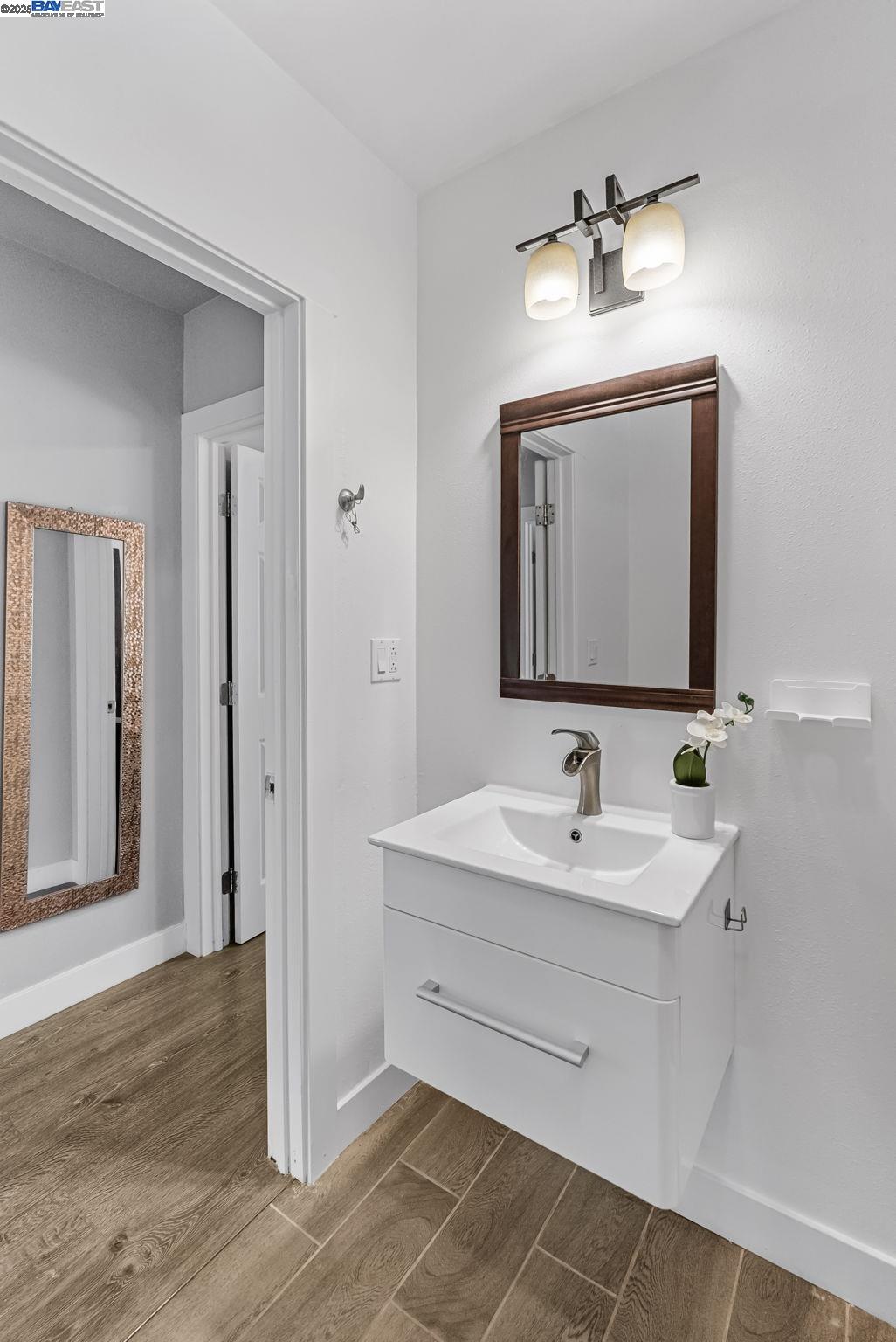 Detail Gallery Image 21 of 41 For 25910 Westview Way, Hayward,  CA 94542 - 2 Beds | 1 Baths