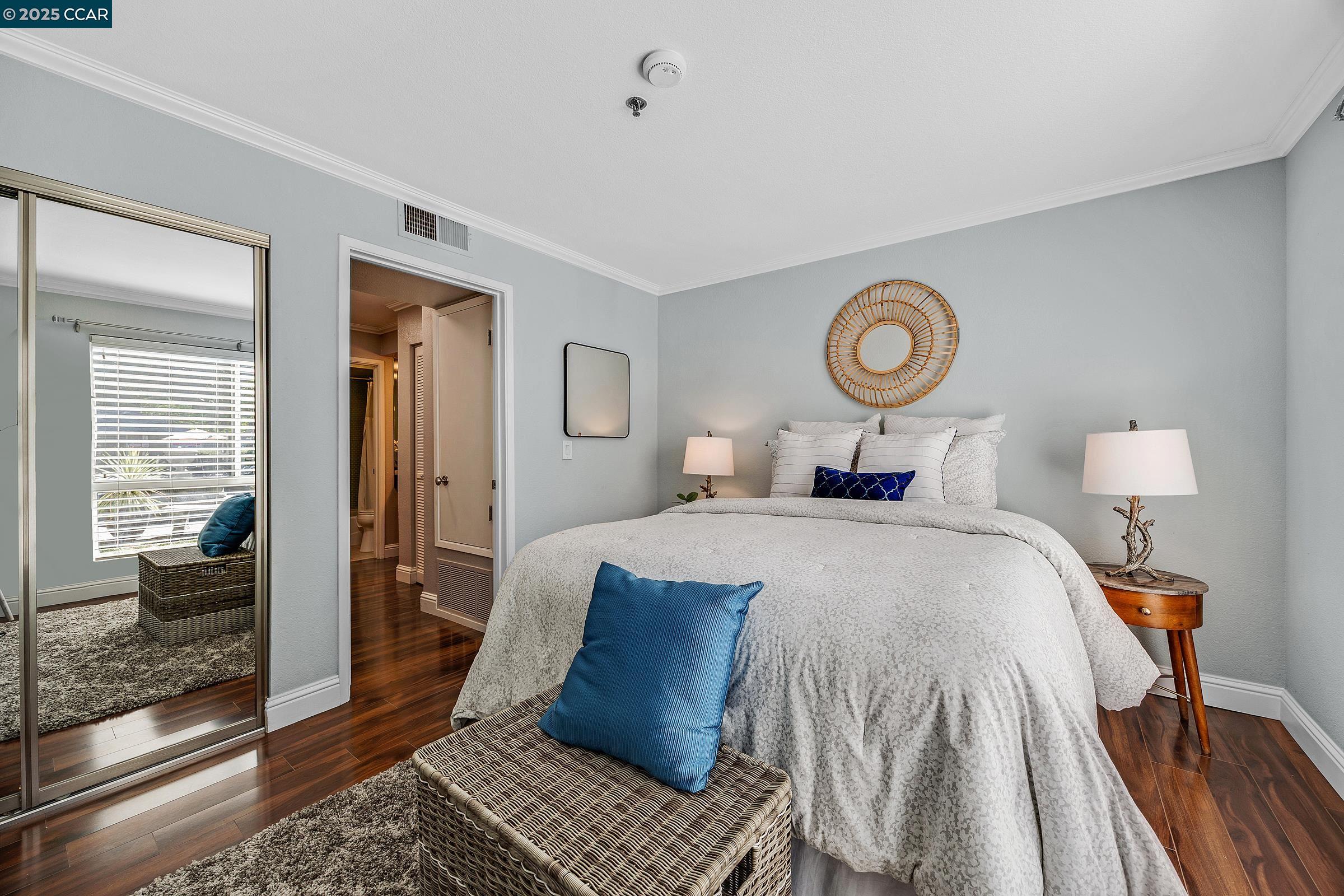 Photo #5: 41110307 Listing 