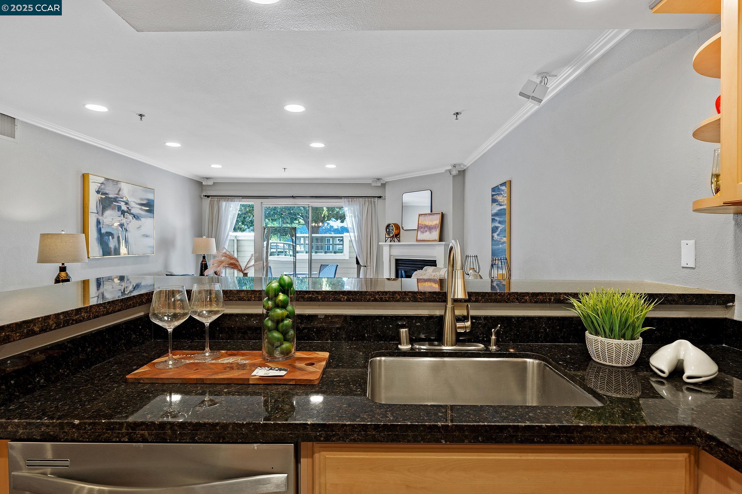 Photo #9: 41110307 Listing: Photo #9