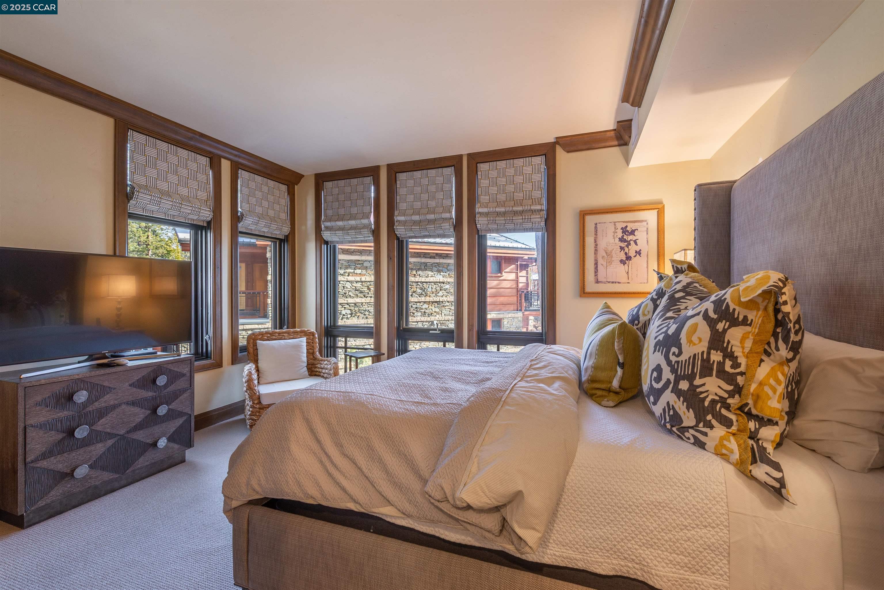 Detail Gallery Image 16 of 31 For 6750 North Lake Blvd 15g,  Tahoe Vista,  CA 96148 - 3 Beds | 3 Baths