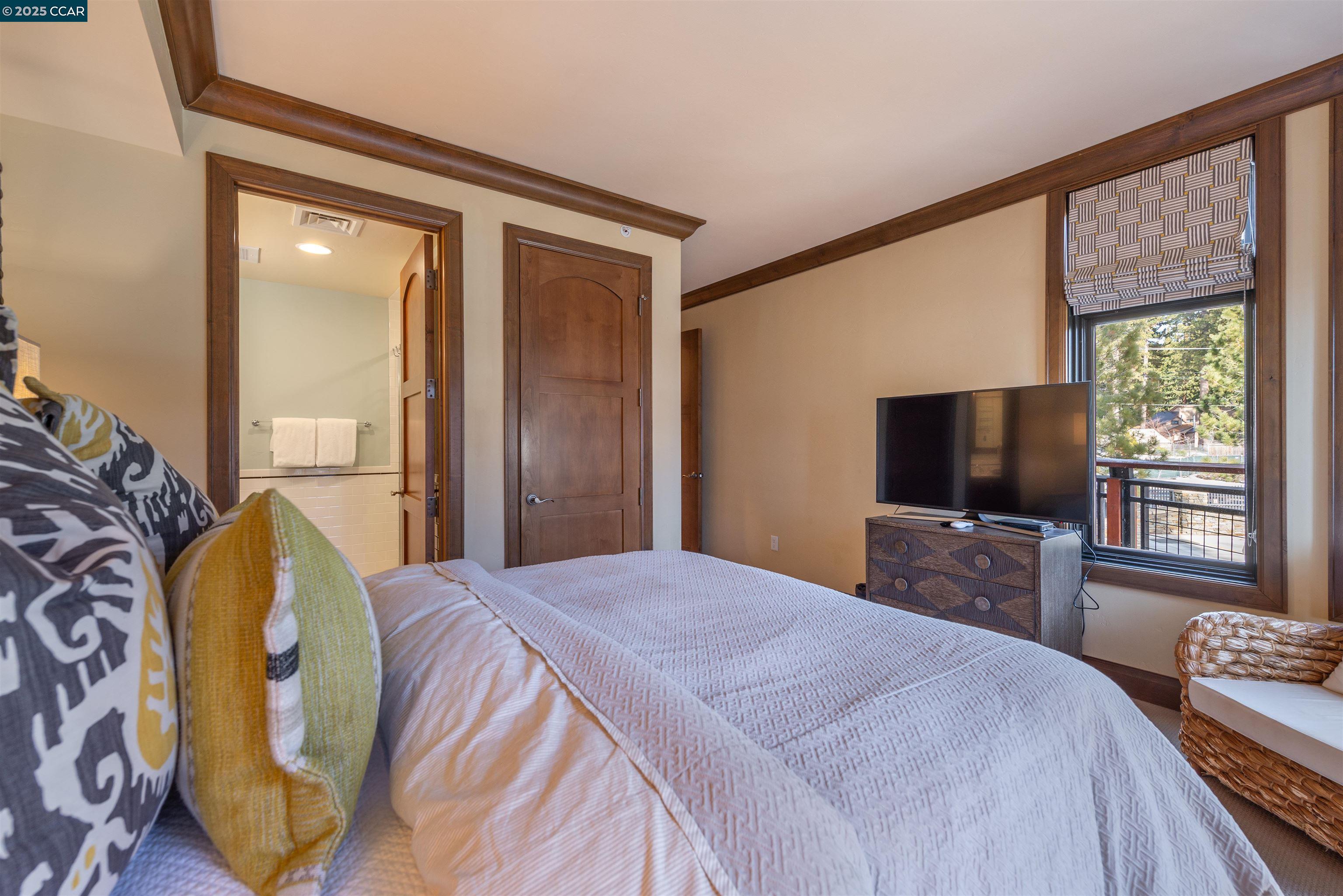 Detail Gallery Image 17 of 31 For 6750 North Lake Blvd 15g,  Tahoe Vista,  CA 96148 - 3 Beds | 3 Baths