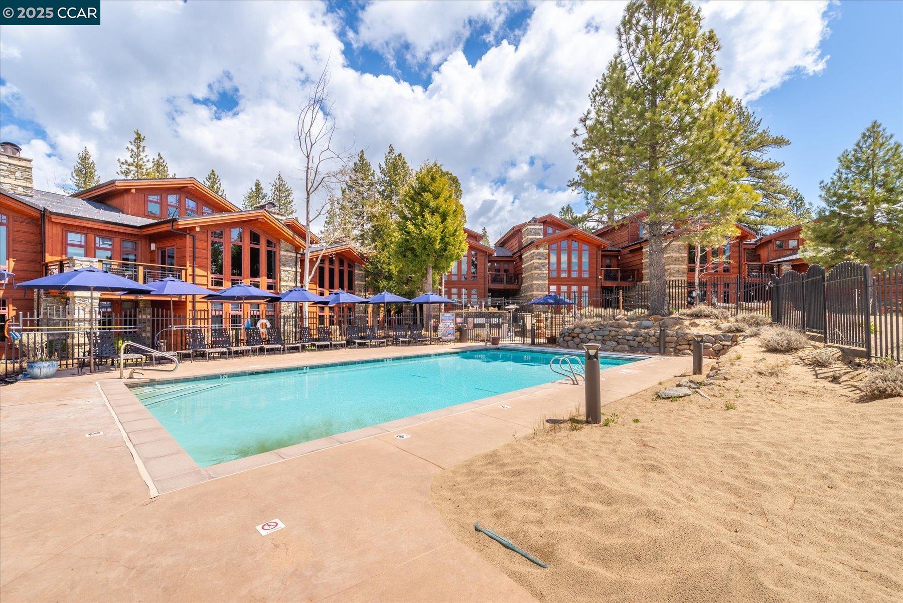 Detail Gallery Image 28 of 31 For 6750 North Lake Blvd 15g,  Tahoe Vista,  CA 96148 - 3 Beds | 3 Baths