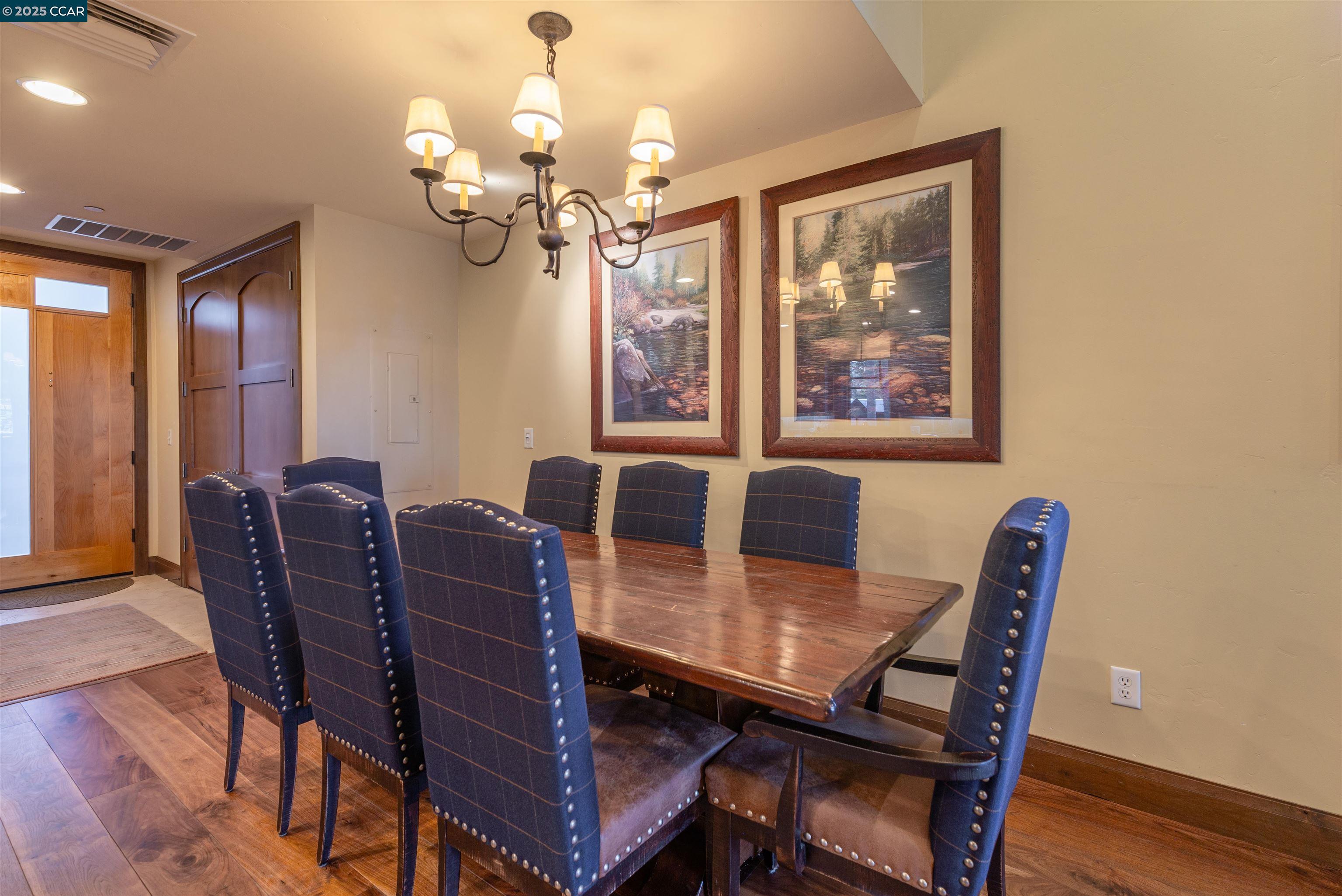 Detail Gallery Image 8 of 31 For 6750 North Lake Blvd 15g,  Tahoe Vista,  CA 96148 - 3 Beds | 3 Baths
