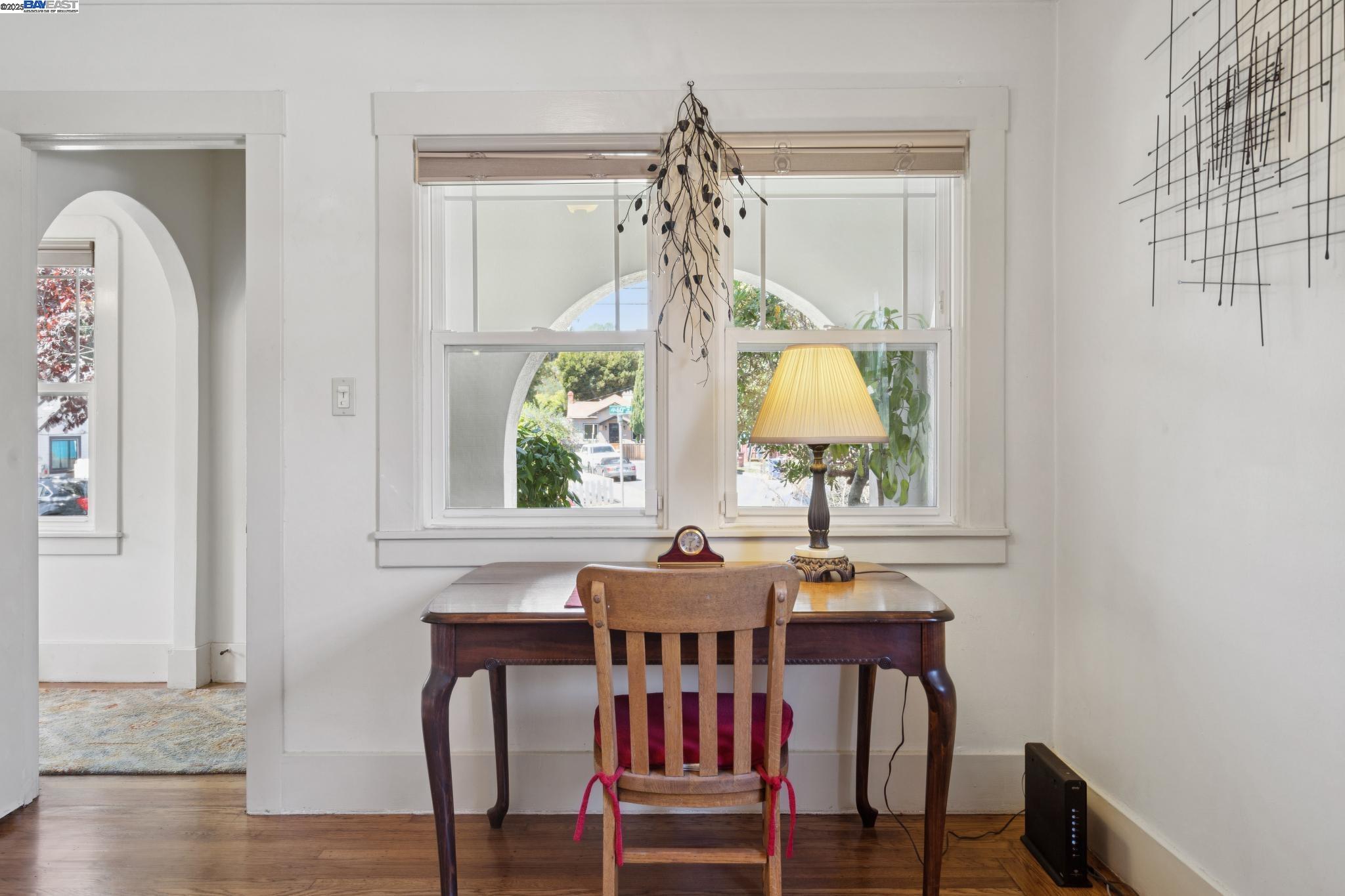 Detail Gallery Image 22 of 31 For 3144 60th Ave, Oakland,  CA 94605 - 2 Beds | 1 Baths