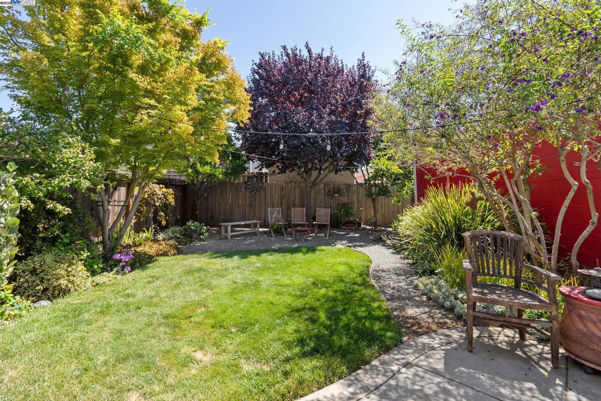 Detail Gallery Image 27 of 31 For 3144 60th Ave, Oakland,  CA 94605 - 2 Beds | 1 Baths