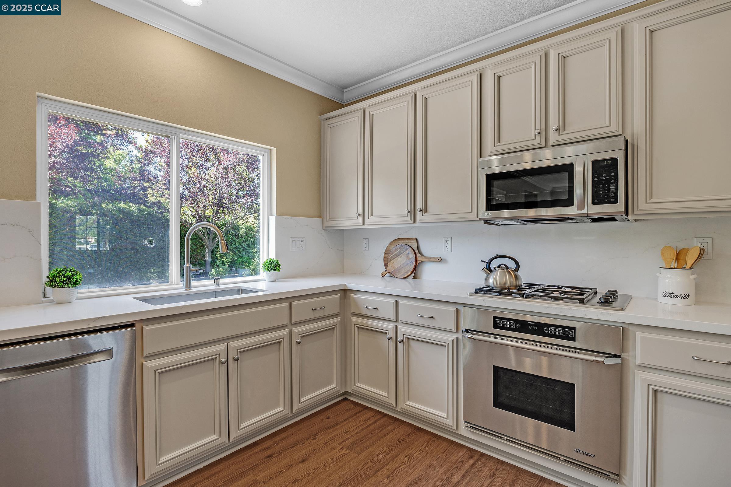Detail Gallery Image 9 of 40 For 140 Blackstone Dr, Danville,  CA 94506 - 4 Beds | 3 Baths