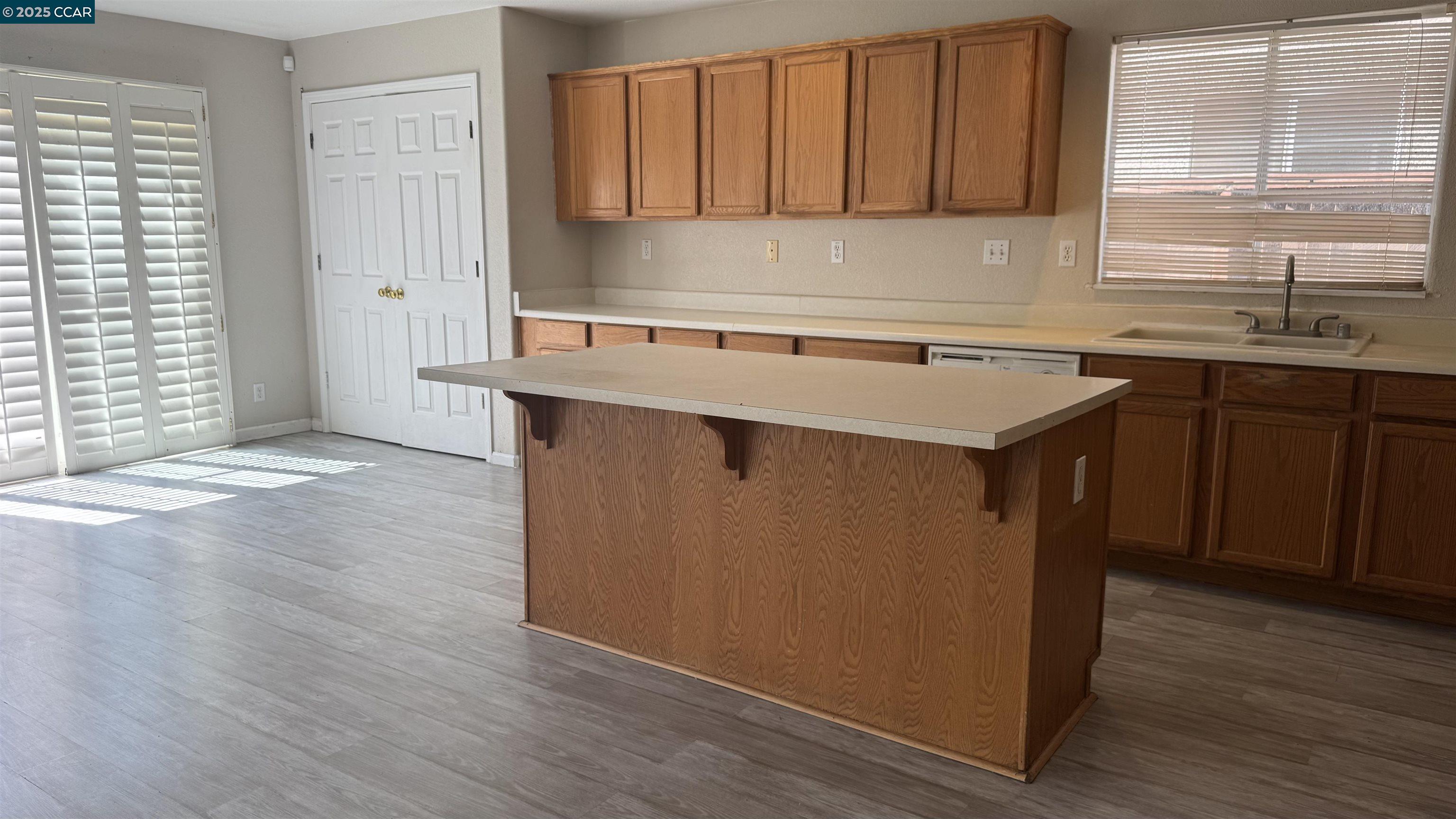 Detail Gallery Image 12 of 53 For 2773 Swan Ln, Los Banos,  CA 93635 - 6 Beds | 3/1 Baths