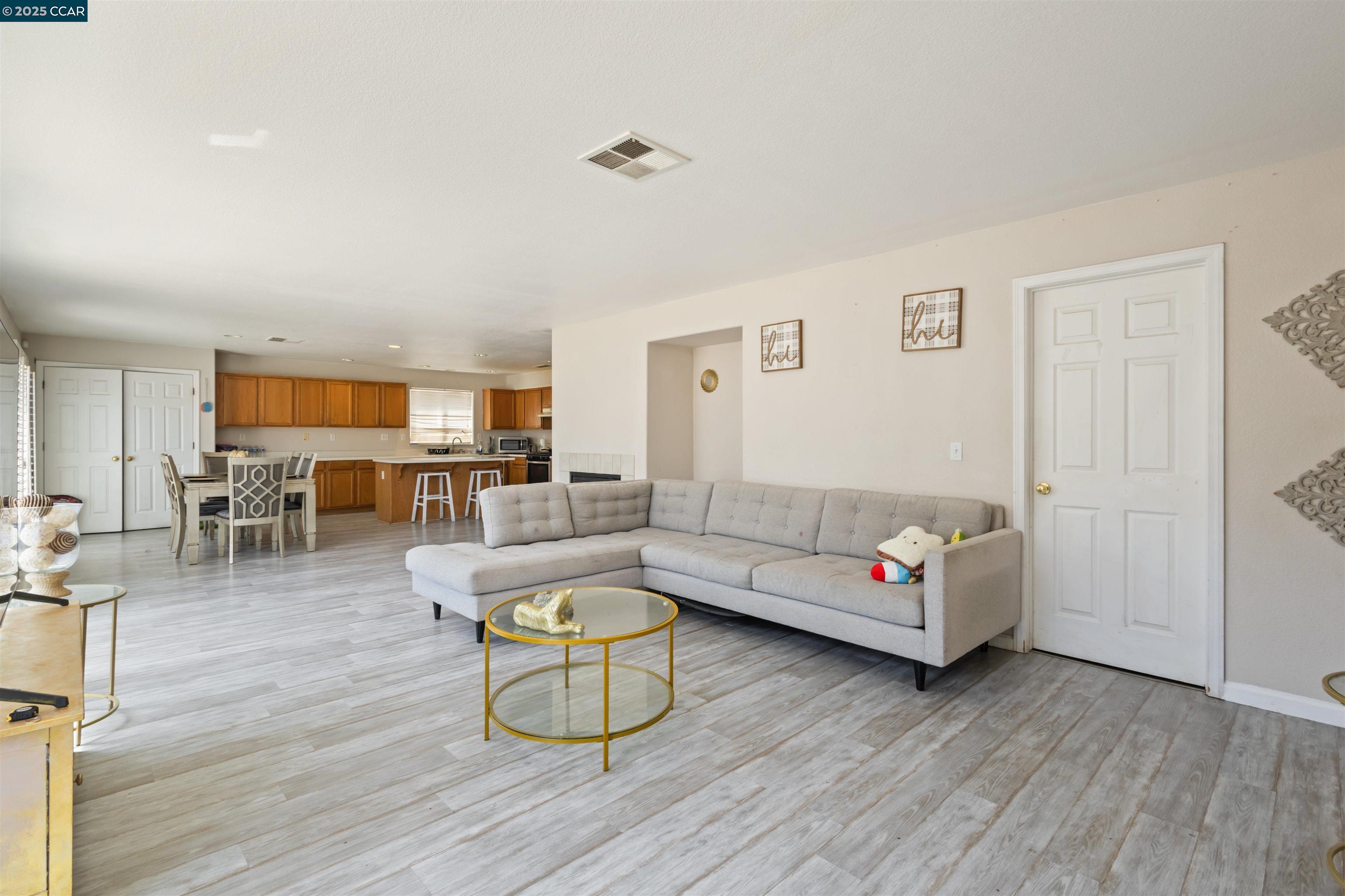 Detail Gallery Image 20 of 53 For 2773 Swan Ln, Los Banos,  CA 93635 - 6 Beds | 3/1 Baths