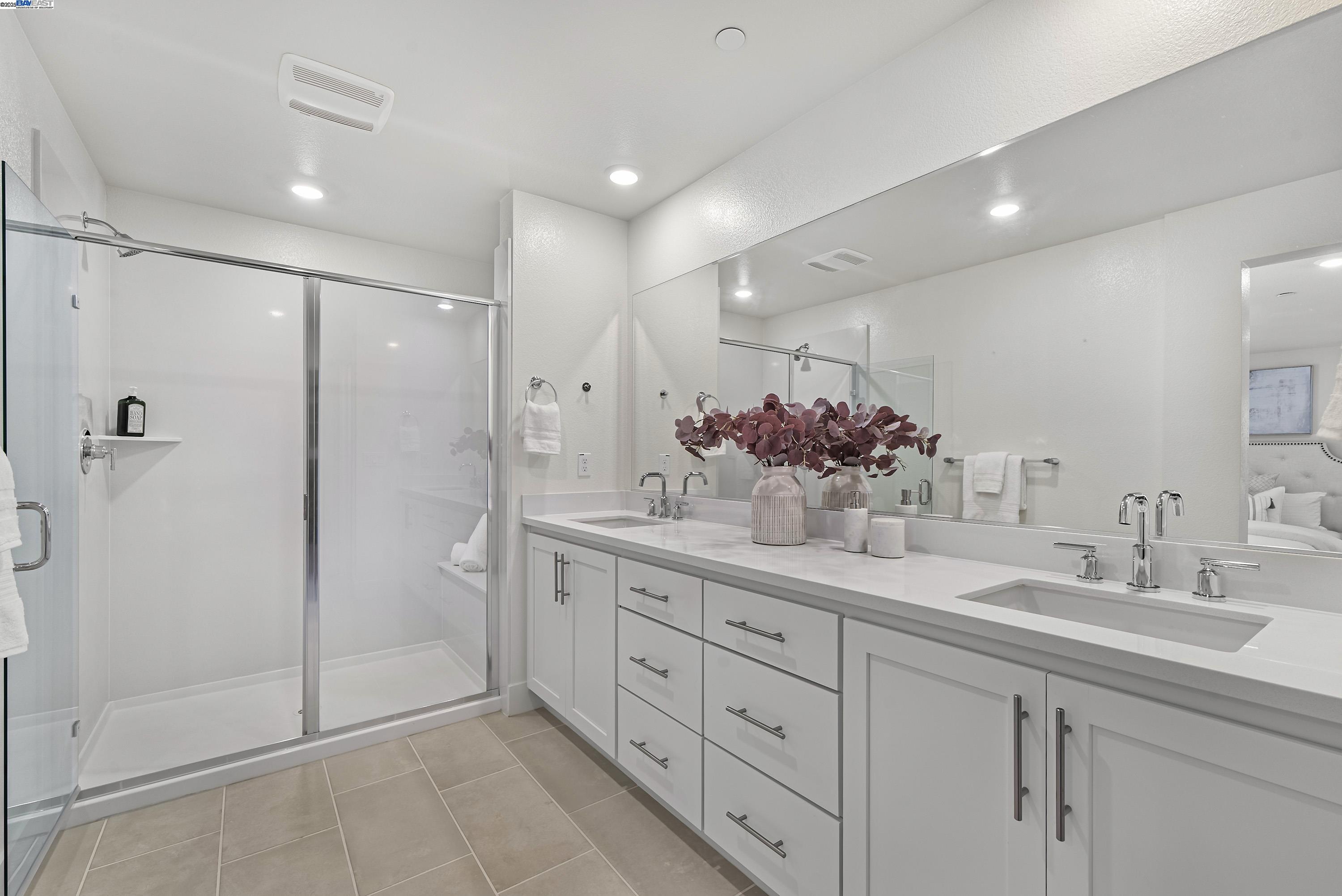 Detail Gallery Image 21 of 58 For 9174 Enterprise Dr, Newark,  CA 94560 - 3 Beds | 3/1 Baths