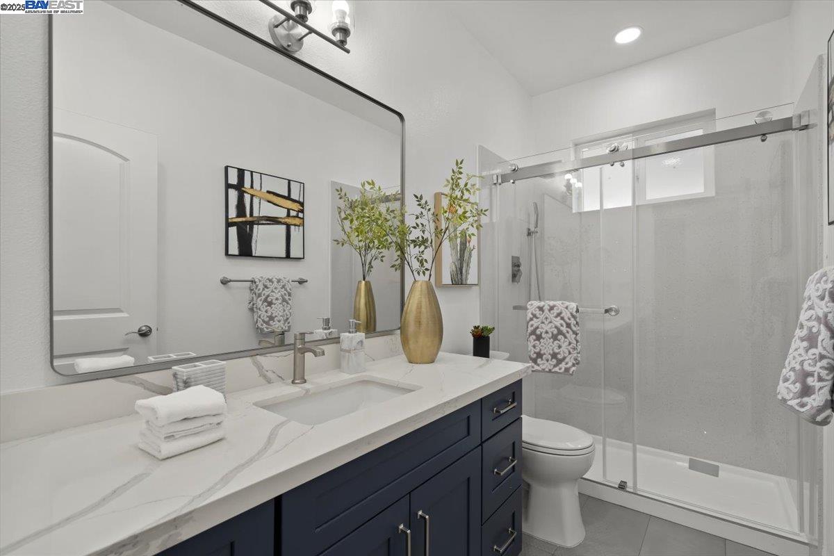 Detail Gallery Image 4 of 15 For 4614 Houndshaven Way, San Jose,  CA 95111-3710 - 3 Beds | 2 Baths
