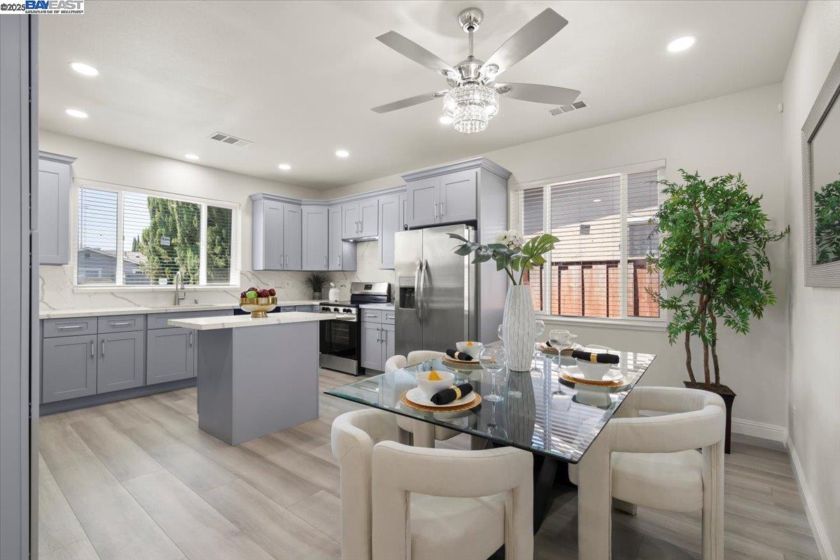 Detail Gallery Image 10 of 15 For 4614 Houndshaven Way, San Jose,  CA 95111-3710 - 3 Beds | 2 Baths