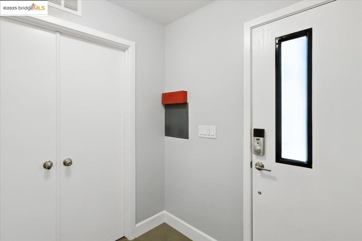 Detail Gallery Image 5 of 27 For 788 Pearlite Ct, West Sacramento,  CA 95691 - 2 Beds | 2 Baths