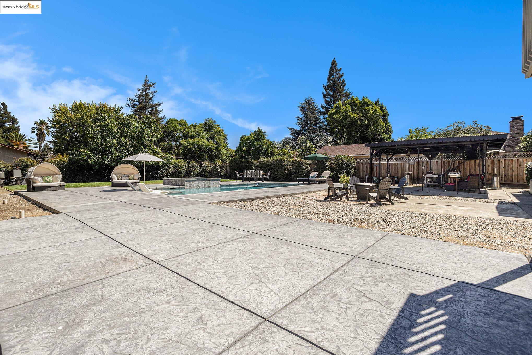Detail Gallery Image 33 of 54 For 1828 Clayton Way, Concord,  CA 94519 - 4 Beds | 3 Baths