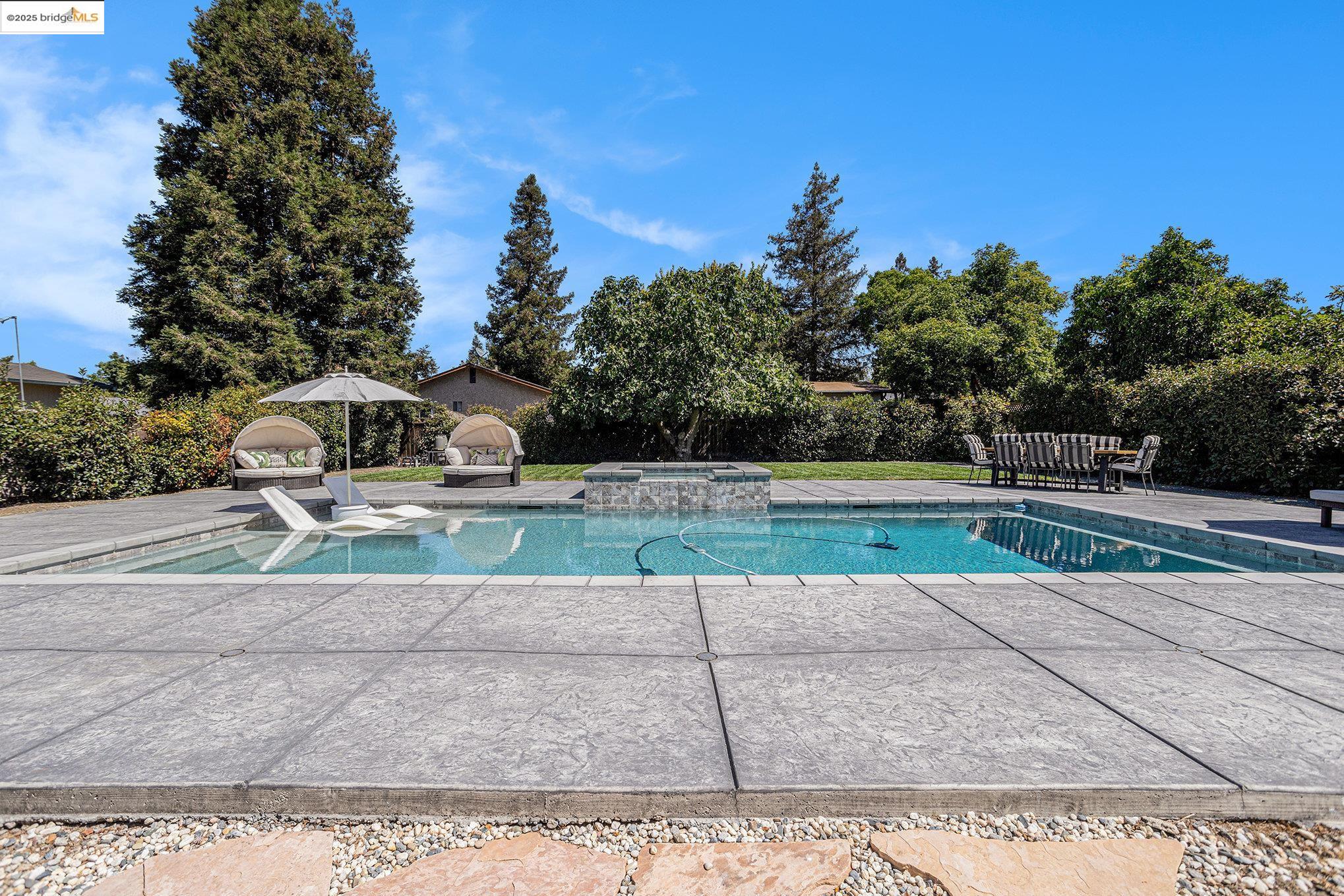Detail Gallery Image 36 of 54 For 1828 Clayton Way, Concord,  CA 94519 - 4 Beds | 3 Baths
