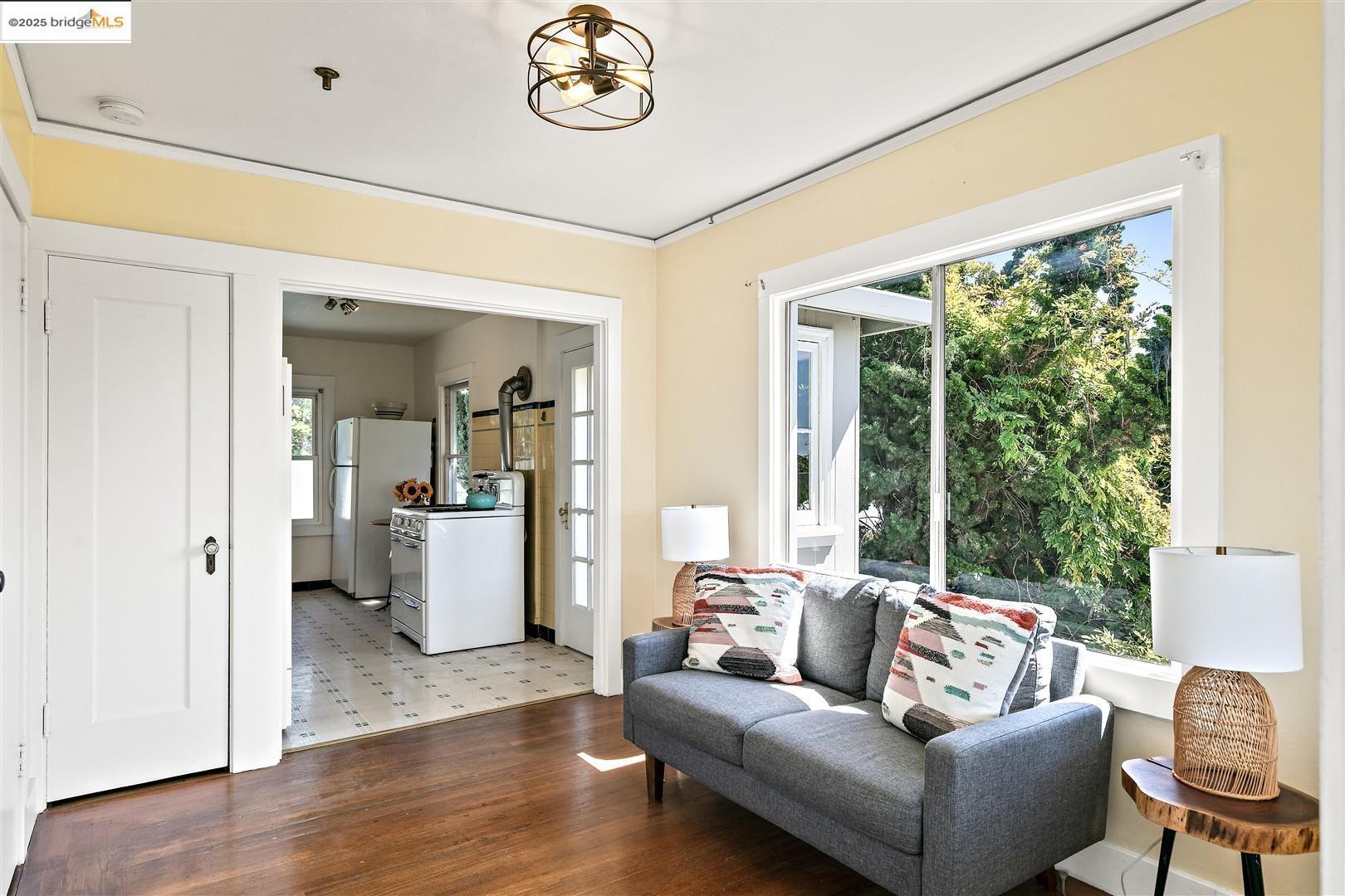 Detail Gallery Image 23 of 43 For 1412 Peralta Ave, Berkeley,  CA 94702 - – Beds | – Baths