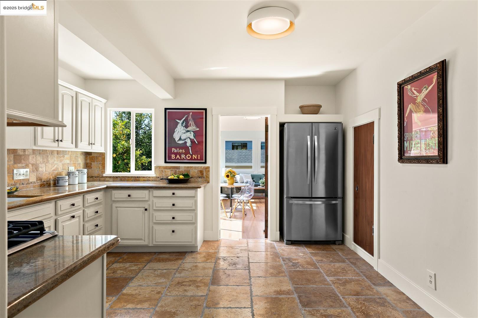 Detail Gallery Image 7 of 43 For 1412 Peralta Ave, Berkeley,  CA 94702 - – Beds | – Baths