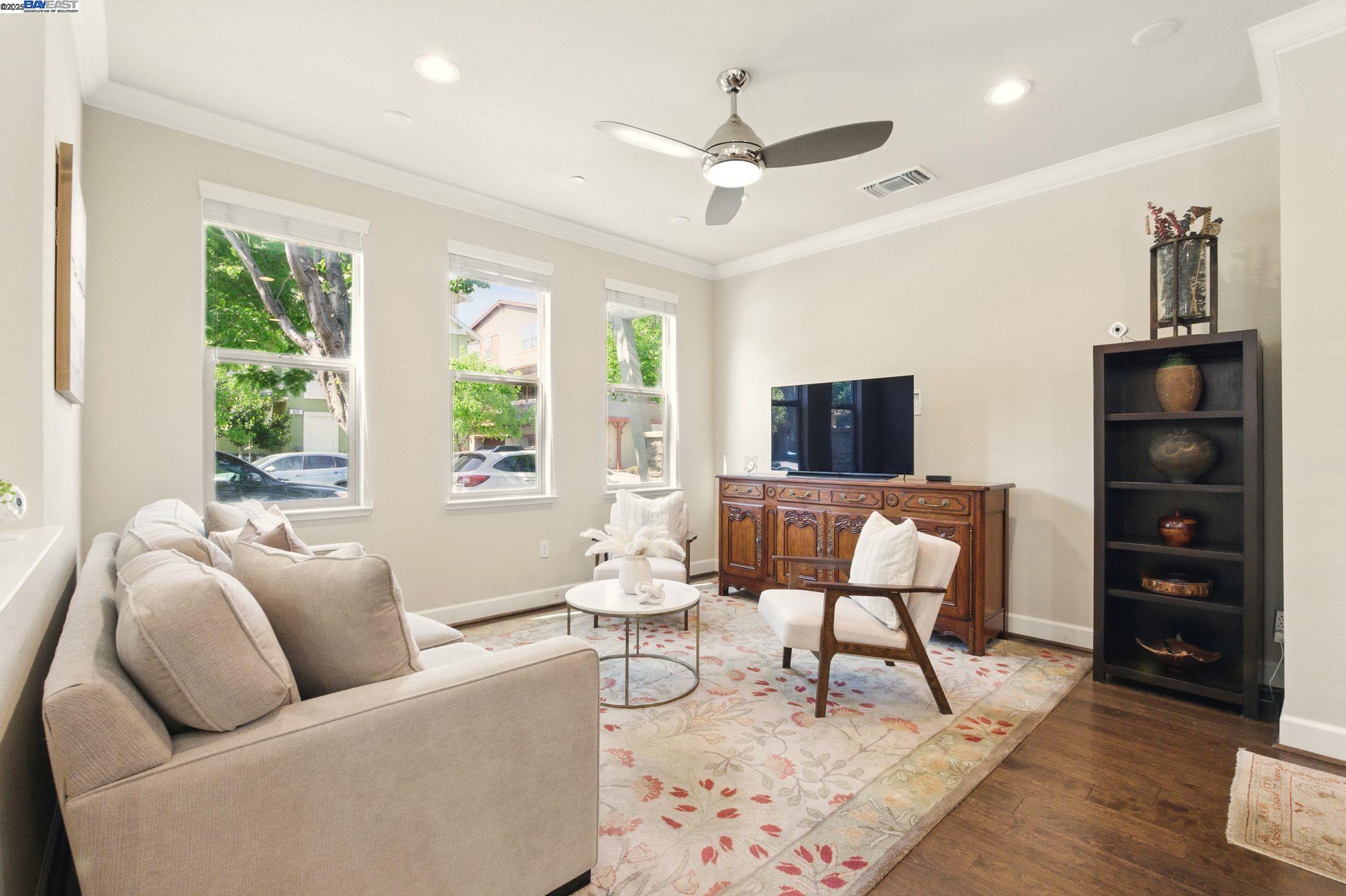 Photo #5: 41110337 Listing 