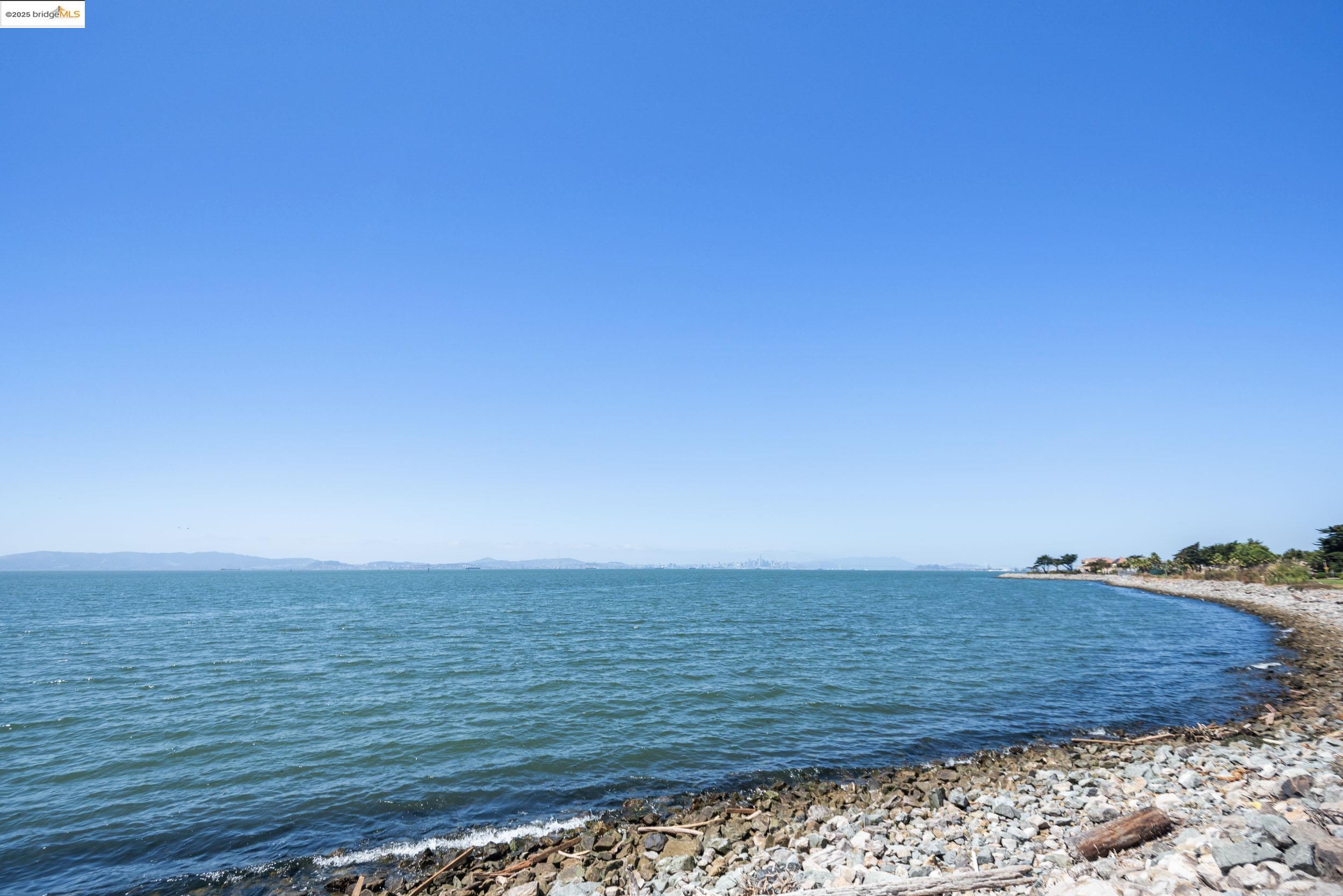 Detail Gallery Image 37 of 42 For 56 Bannister Way, Alameda,  CA 94502 - 3 Beds | 2/1 Baths