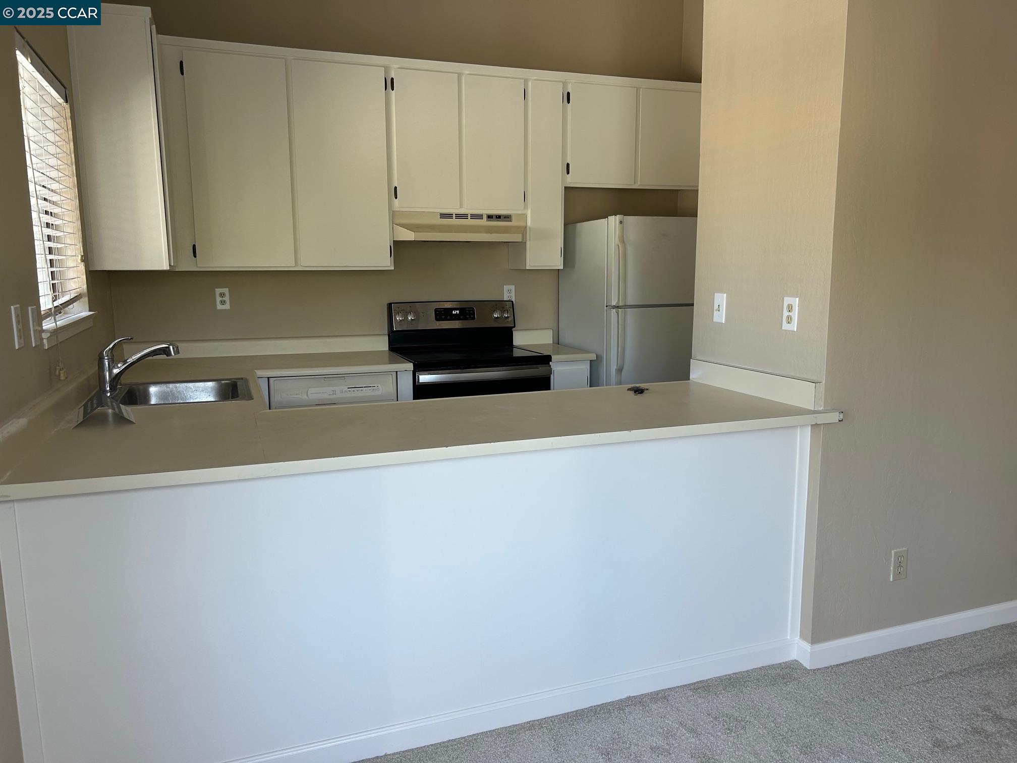 Photo #16: 41110339 Listing: Photo #16