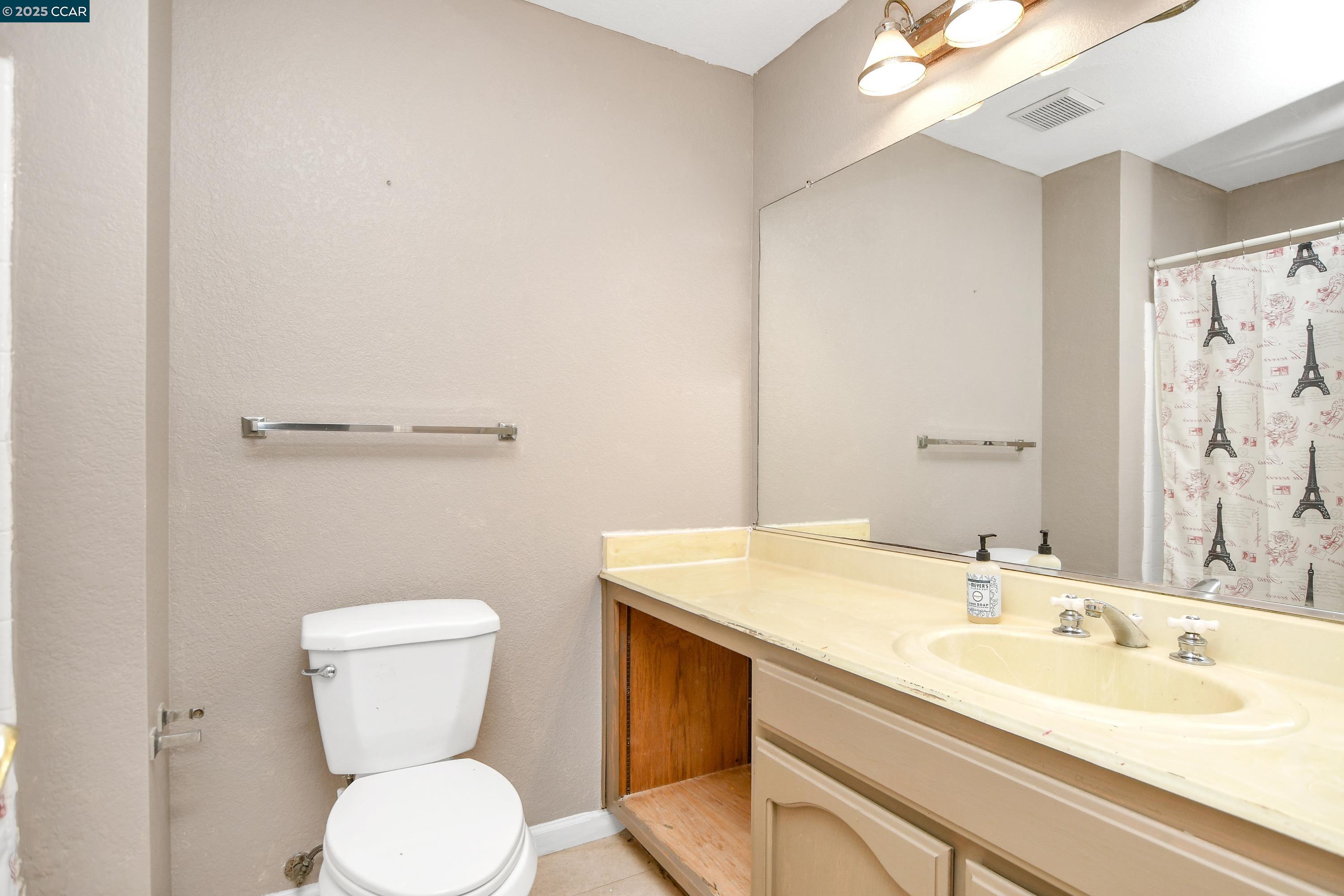 Detail Gallery Image 22 of 35 For 5008 Brookhaven Way, Antioch,  CA 94531 - 4 Beds | 2/1 Baths