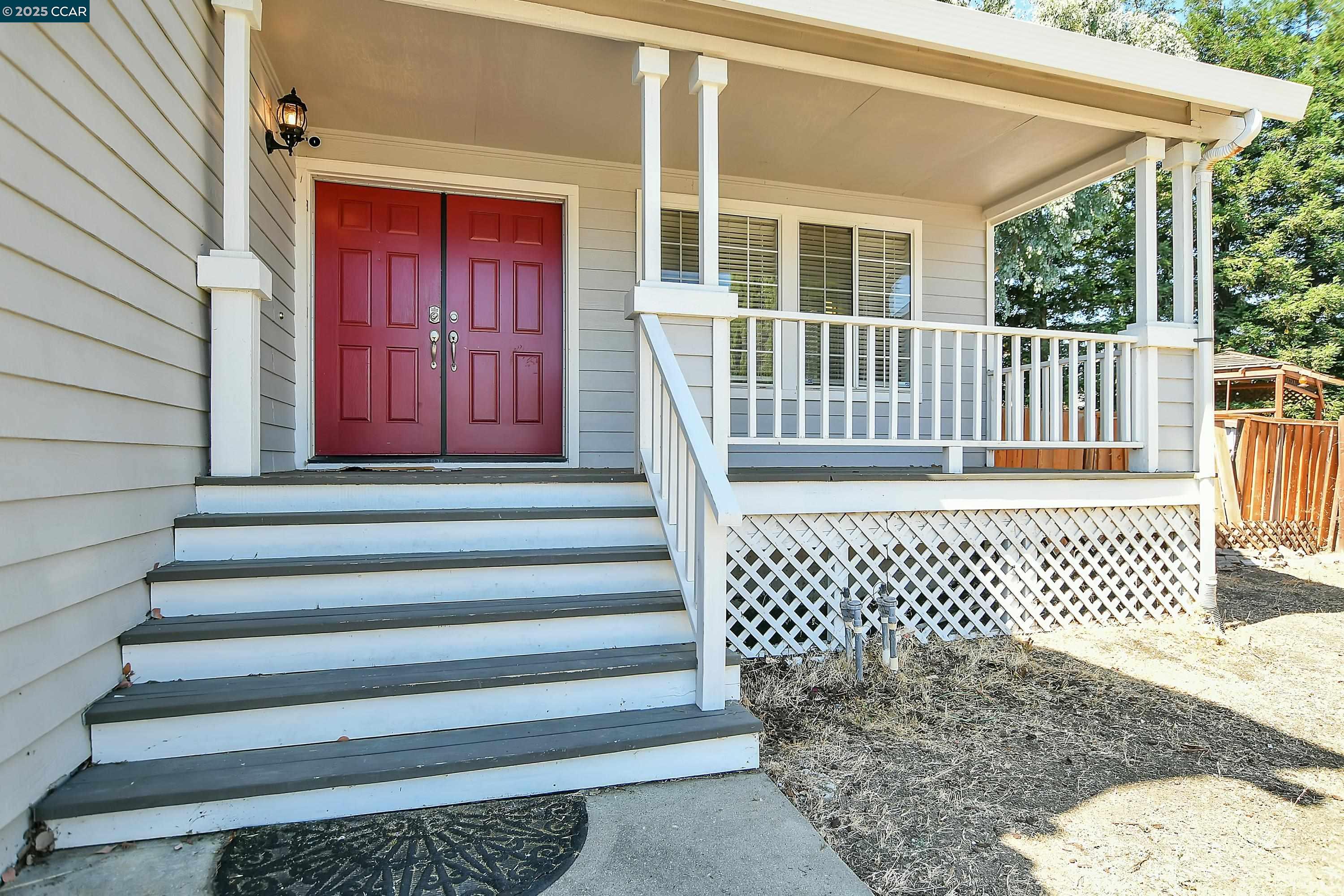Detail Gallery Image 6 of 35 For 5008 Brookhaven Way, Antioch,  CA 94531 - 4 Beds | 2/1 Baths