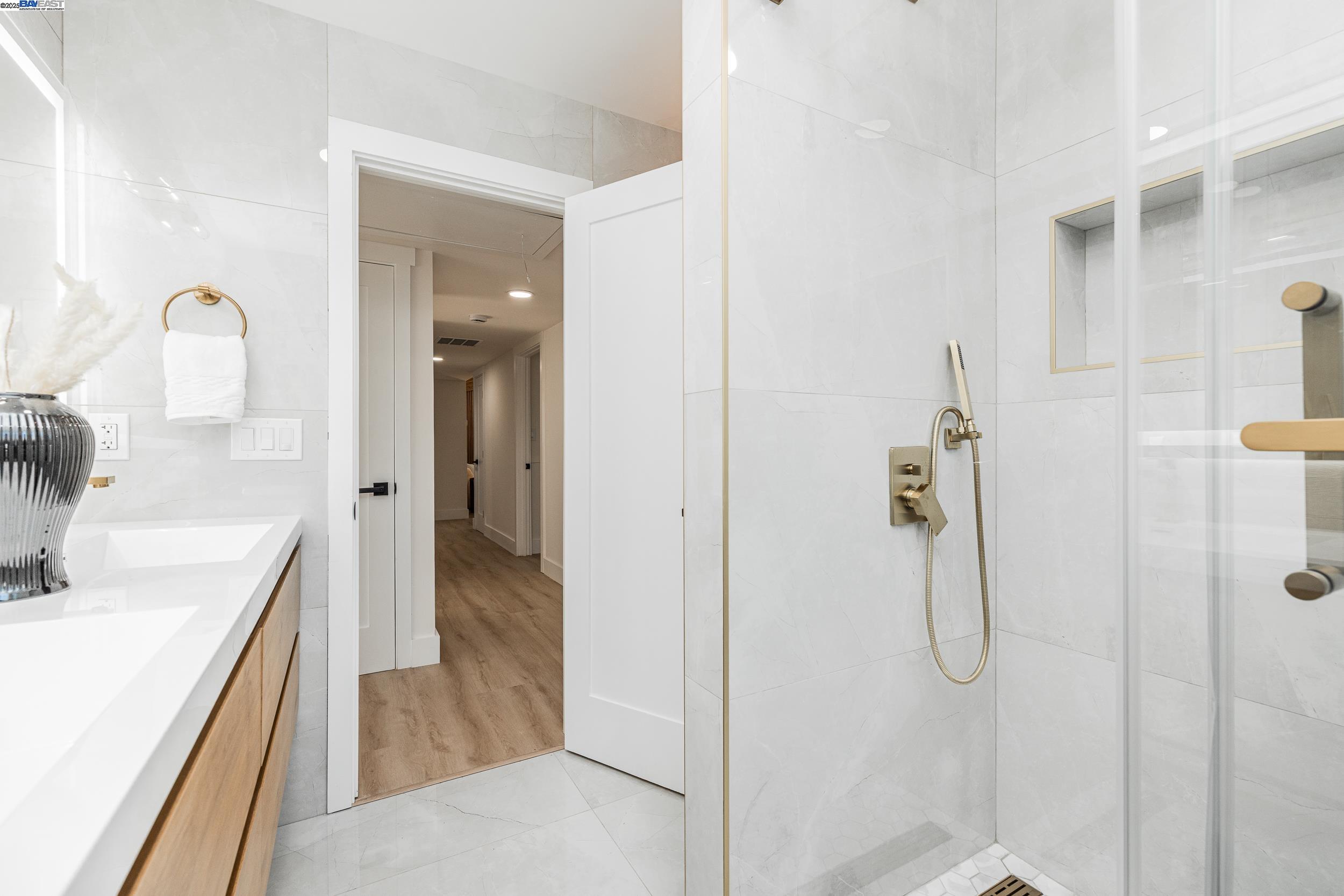Detail Gallery Image 22 of 39 For 1367 Cordelia Ave, San Jose,  CA 95129 - 4 Beds | 2/1 Baths