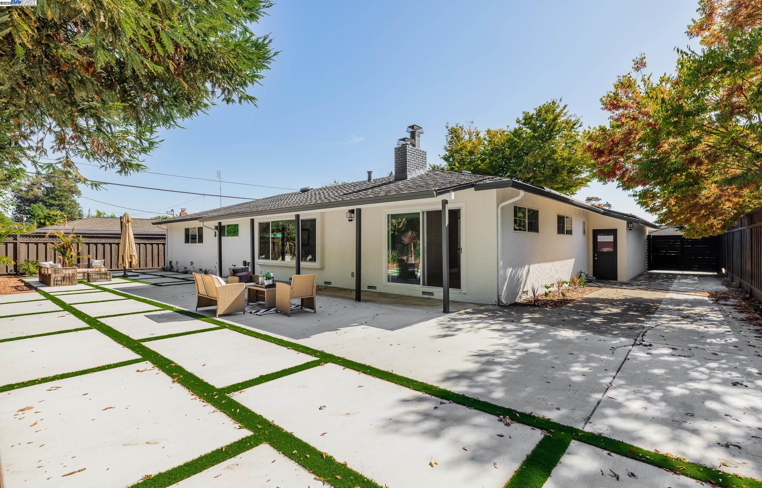 Detail Gallery Image 31 of 39 For 1367 Cordelia Ave, San Jose,  CA 95129 - 4 Beds | 2/1 Baths