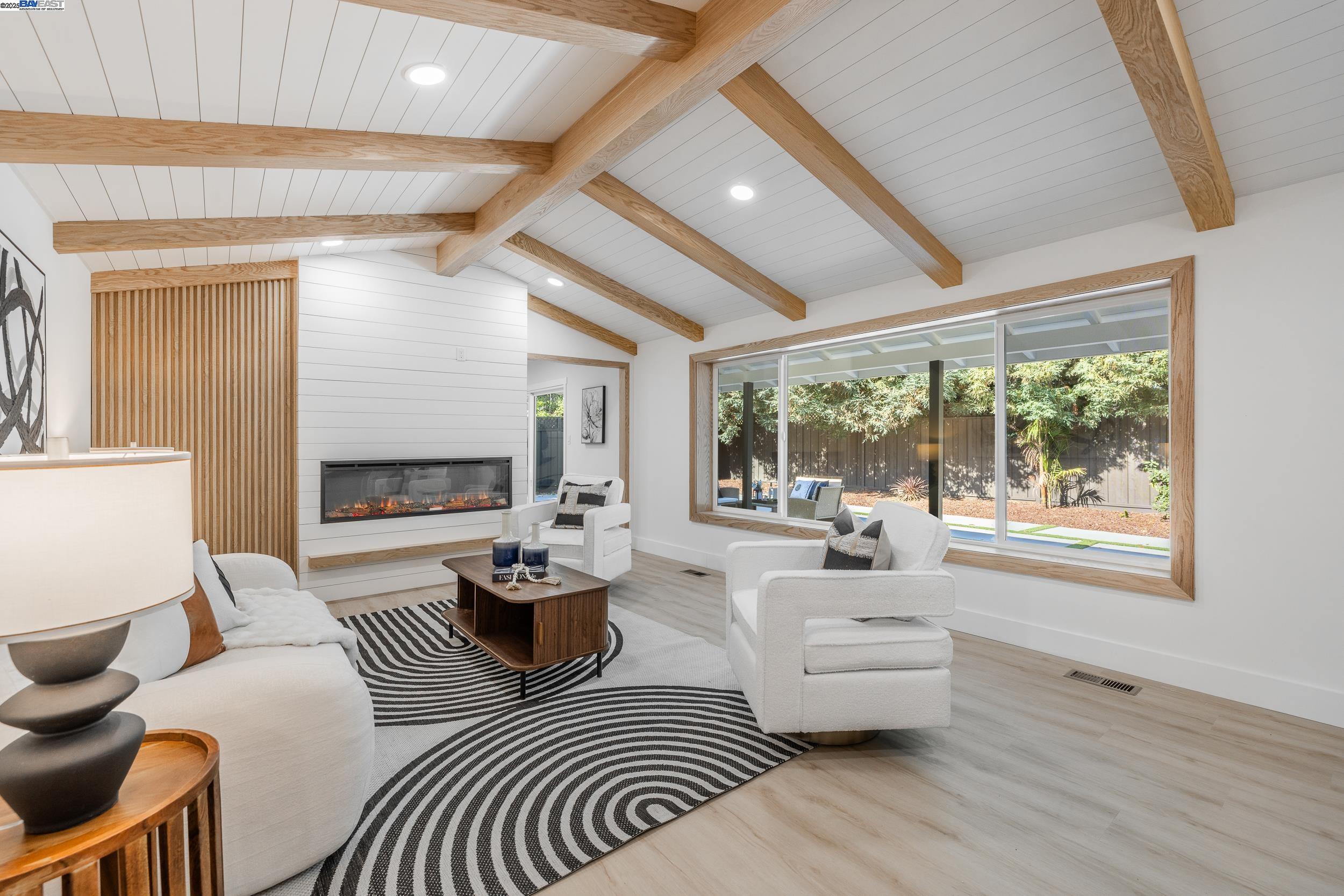 Detail Gallery Image 6 of 39 For 1367 Cordelia Ave, San Jose,  CA 95129 - 4 Beds | 2/1 Baths