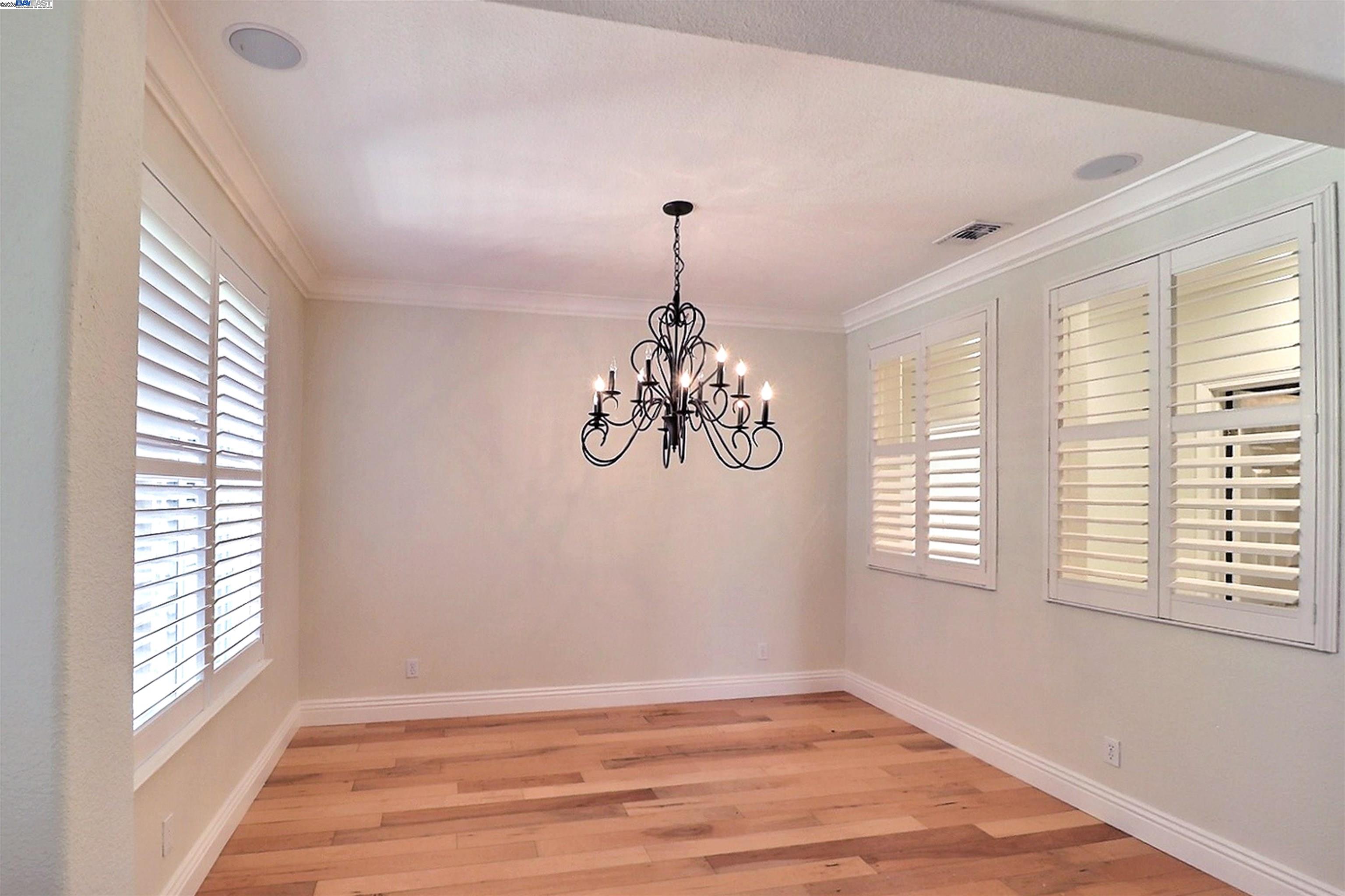 Detail Gallery Image 8 of 50 For 531 Half Moon Ct, Discovery Bay,  CA 94505 - 5 Beds | 4 Baths