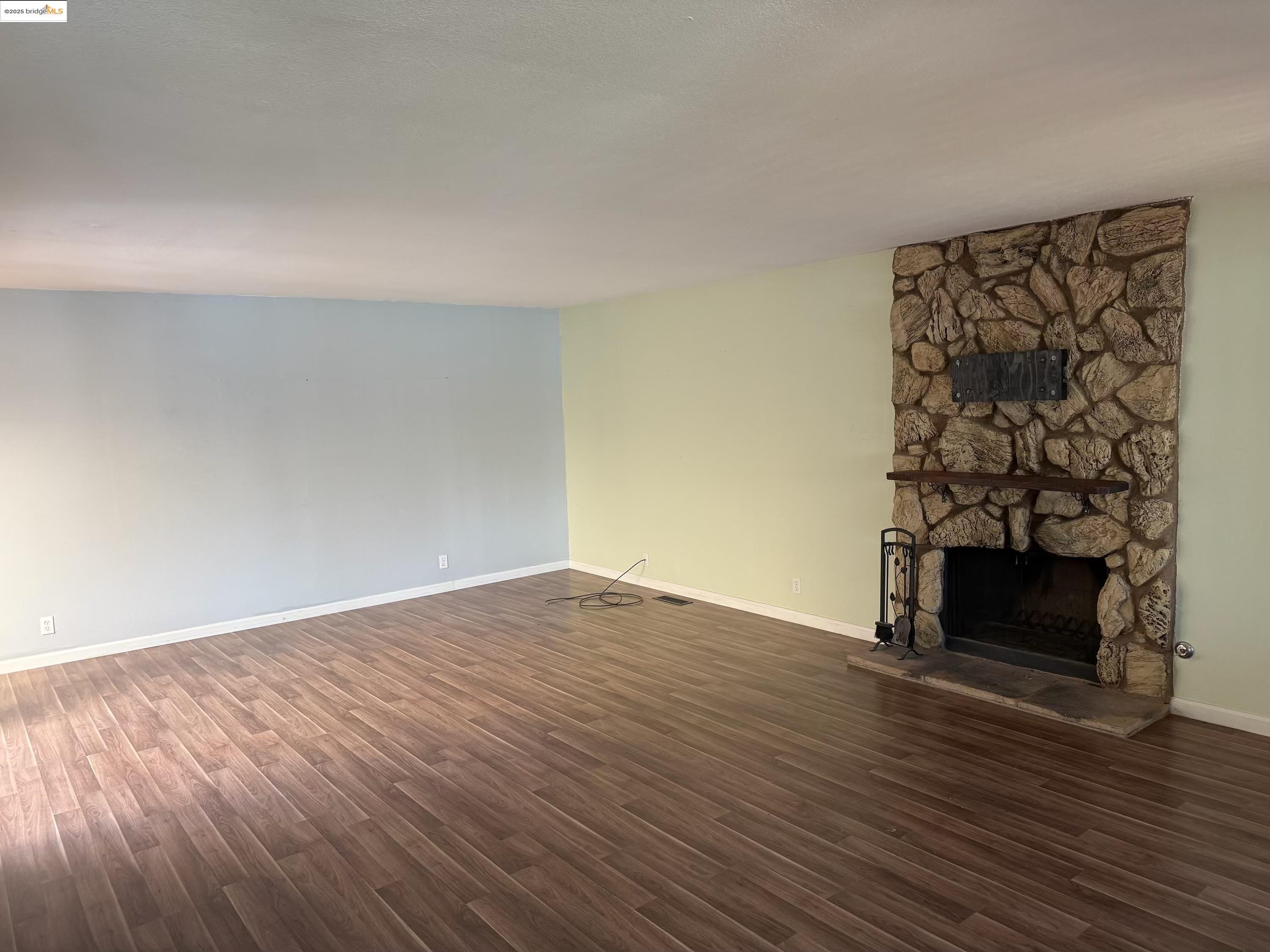 Detail Gallery Image 3 of 14 For 1370 Willow Lake Road, Discovery Bay,  CA 94505-9999 - 3 Beds | 2 Baths