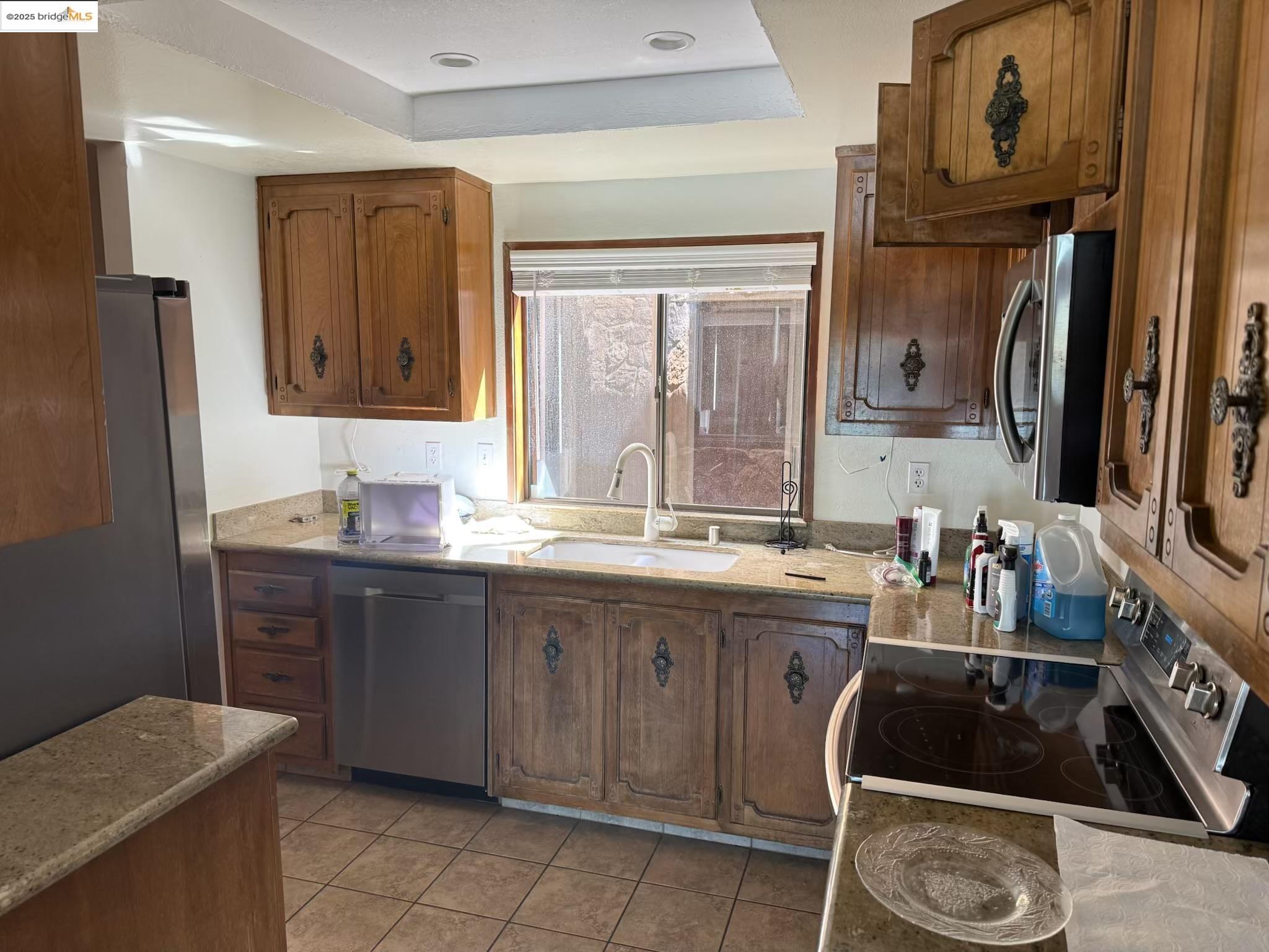 Detail Gallery Image 5 of 14 For 1370 Willow Lake Road, Discovery Bay,  CA 94505-9999 - 3 Beds | 2 Baths