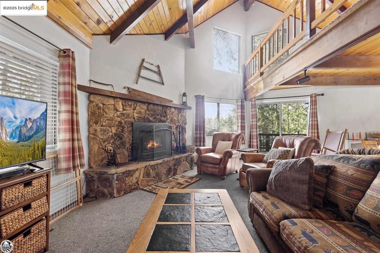 Detail Gallery Image 4 of 35 For 19385 Superior, Twain Harte,  CA 95383 - 4 Beds | 2/1 Baths
