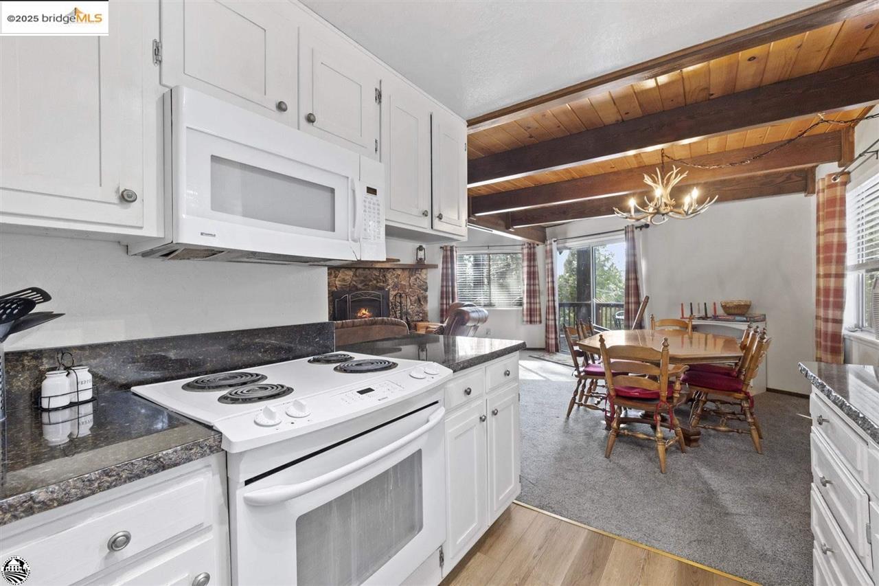 Detail Gallery Image 10 of 35 For 19385 Superior, Twain Harte,  CA 95383 - 4 Beds | 2/1 Baths