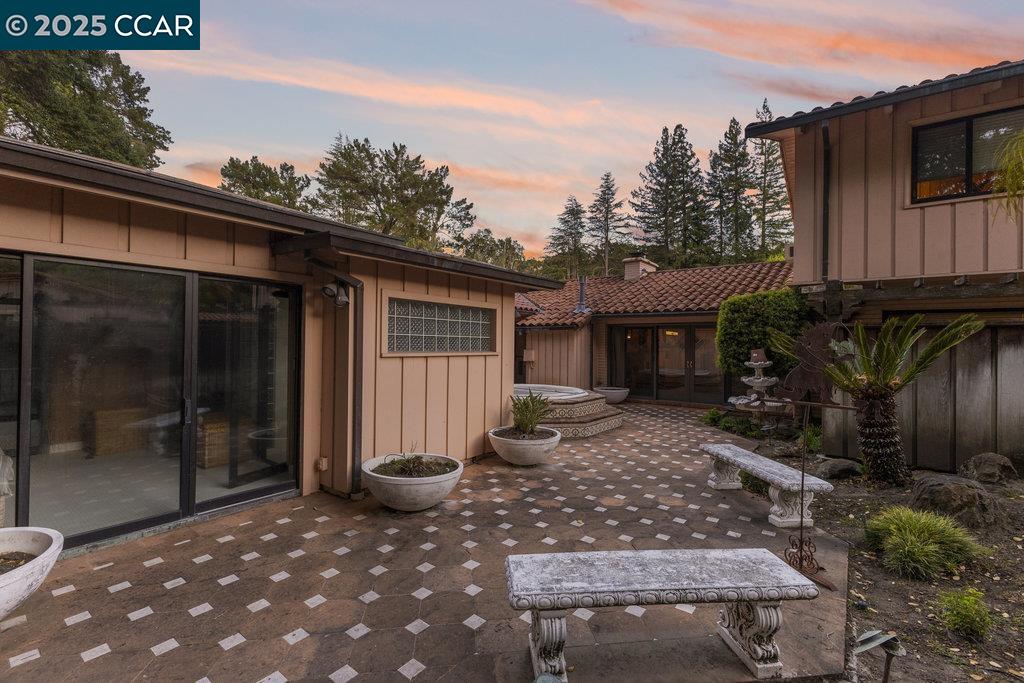Detail Gallery Image 36 of 53 For 940 Reliez Station Ln, Lafayette,  CA 94549 - 13 Beds | 12/1 Baths
