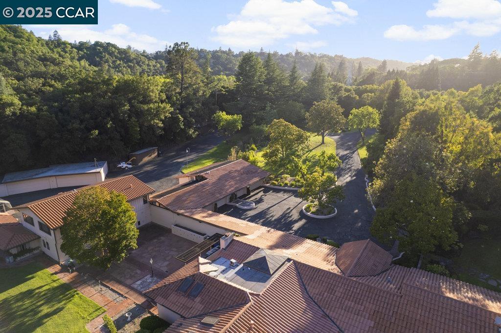 Detail Gallery Image 7 of 53 For 940 Reliez Station Ln, Lafayette,  CA 94549 - 13 Beds | 12/1 Baths