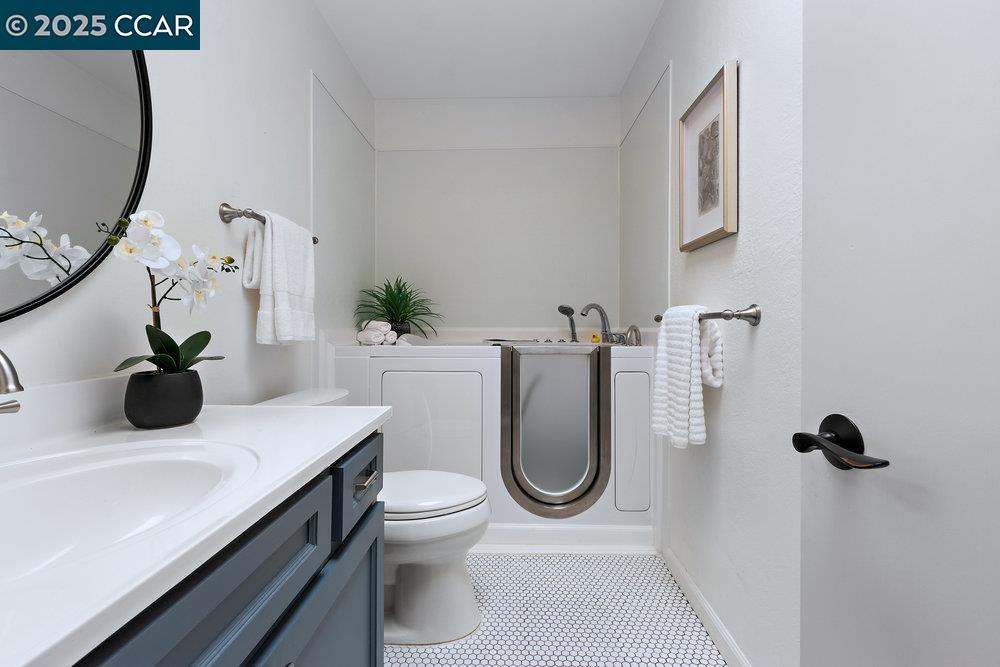 Photo #22: 41110356 Listing: Photo #22
