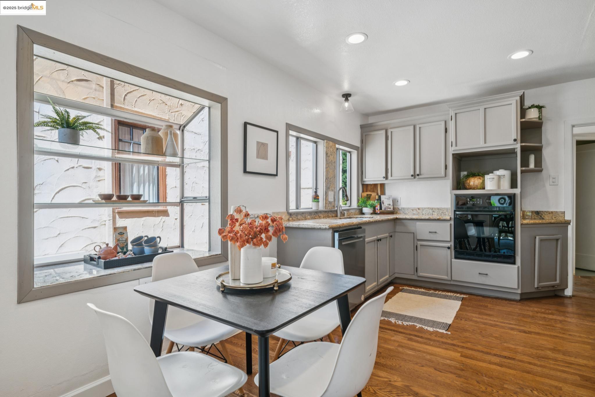 Detail Gallery Image 14 of 60 For 515 Mount St, Richmond,  CA 94805 - 3 Beds | 2/1 Baths