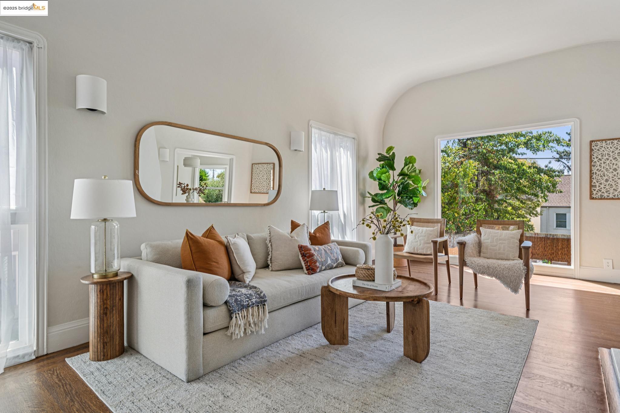 Detail Gallery Image 5 of 60 For 515 Mount St, Richmond,  CA 94805 - 3 Beds | 2/1 Baths