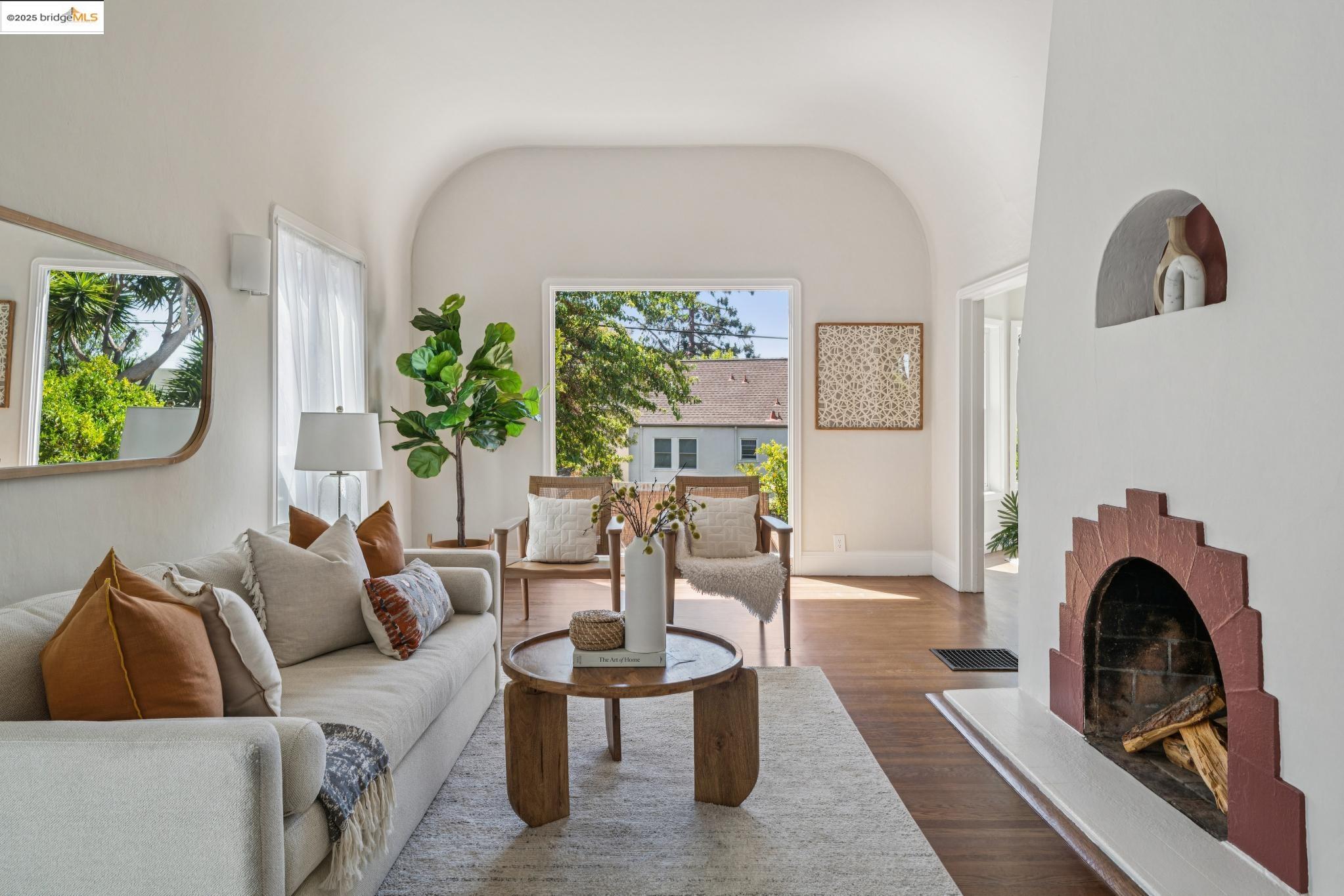 Detail Gallery Image 6 of 60 For 515 Mount St, Richmond,  CA 94805 - 3 Beds | 2/1 Baths